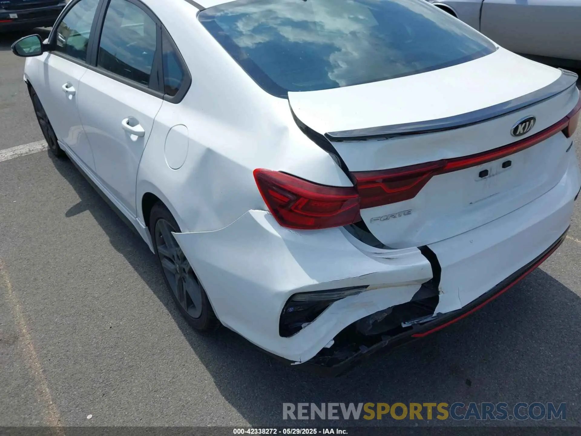 6 fotografías del automóvil dañado 3KPF34AD0ME393490 KIA FORTE 2021