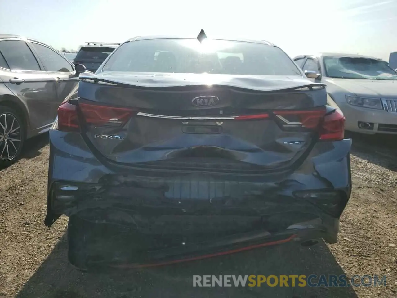 6 fotografías del automóvil dañado 3KPF34AD0ME404567 KIA FORTE 2021