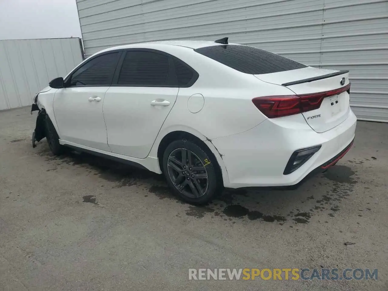 2 fotografías del automóvil dañado 3KPF34AD2ME319326 KIA FORTE 2021