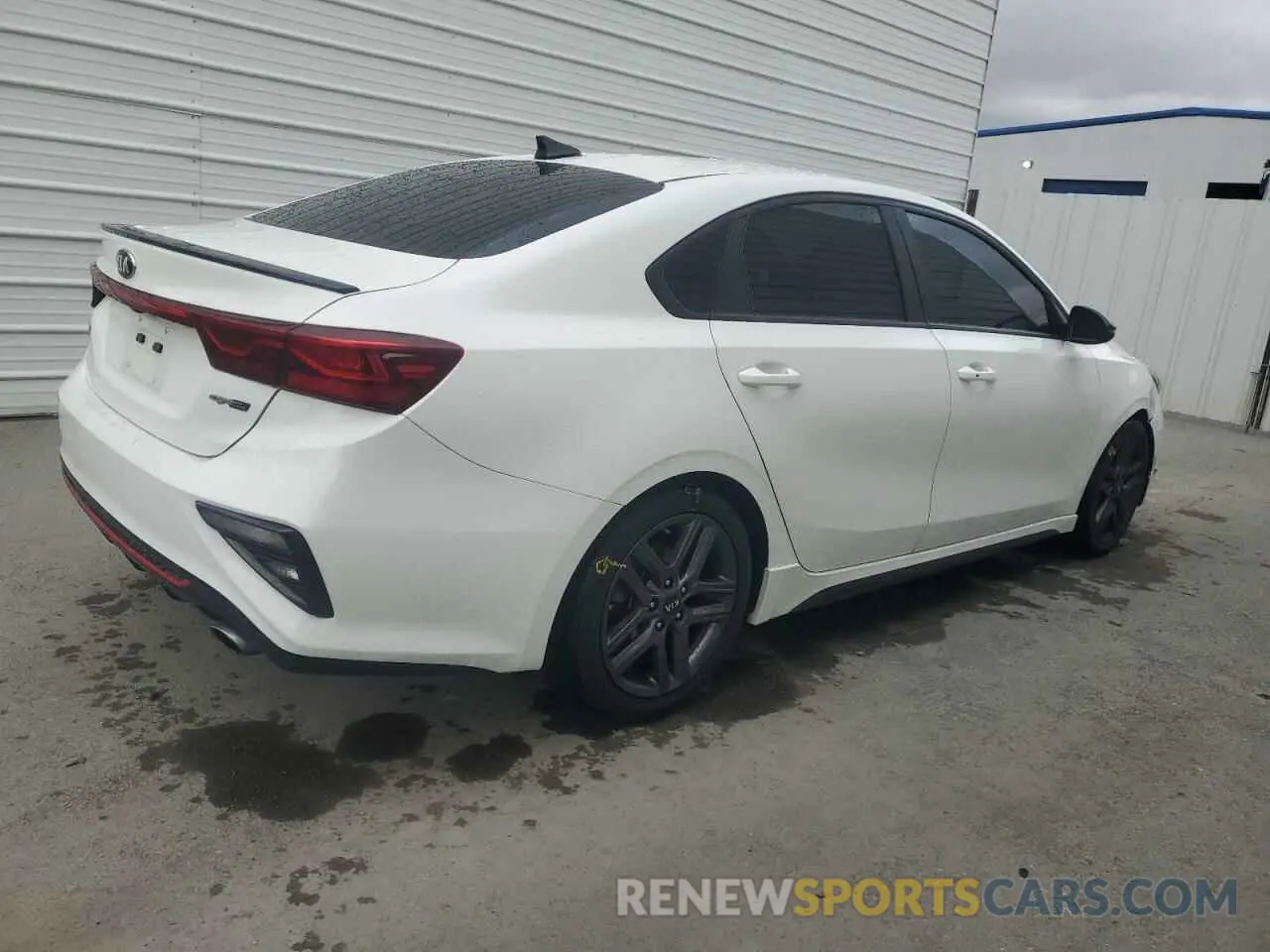 3 fotografías del automóvil dañado 3KPF34AD2ME319326 KIA FORTE 2021