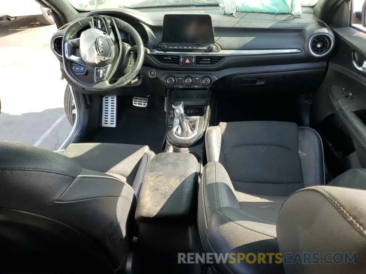 8 fotografías del automóvil dañado 3KPF34AD2ME327748 KIA FORTE 2021