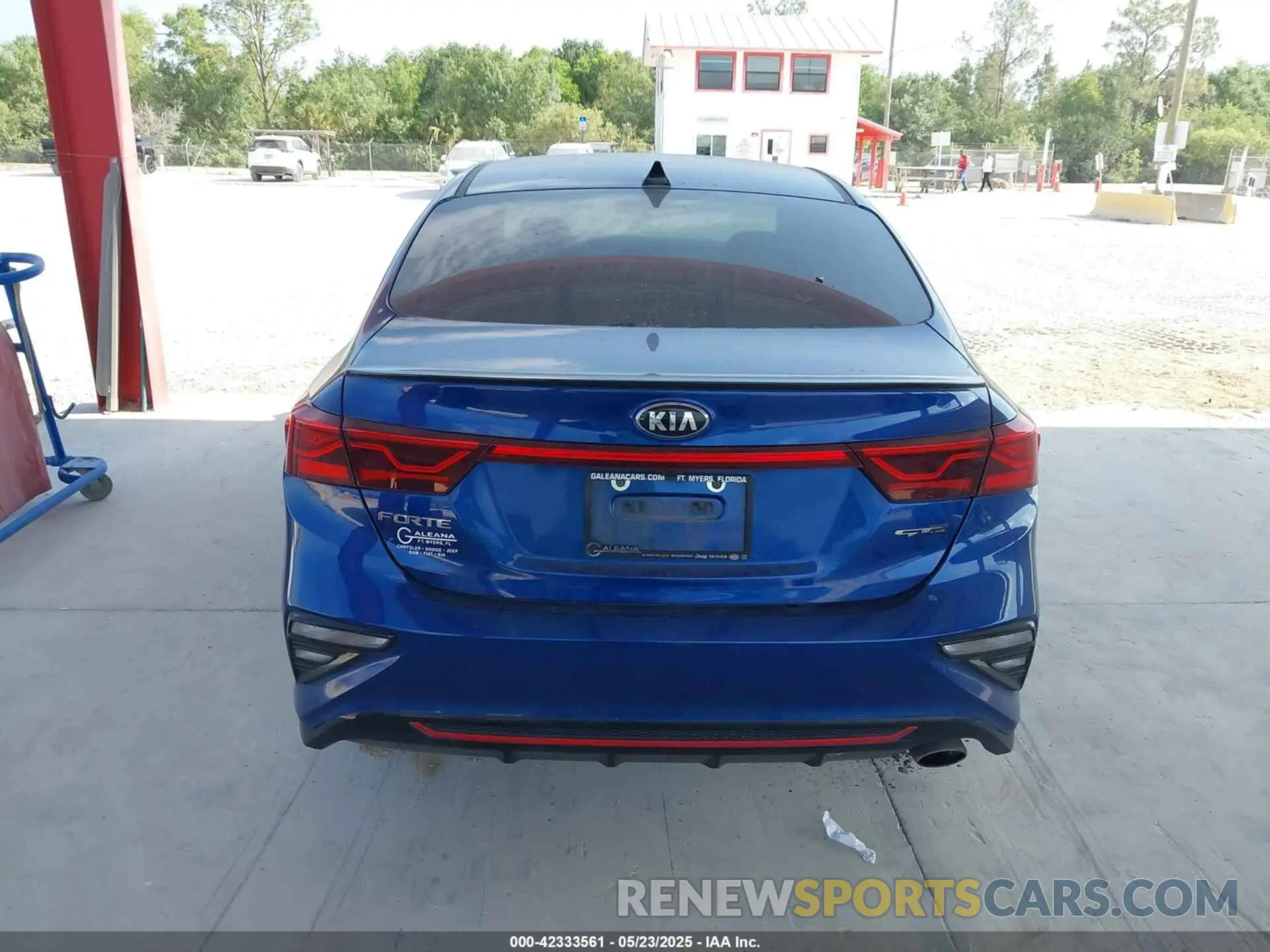 16 fotografías del automóvil dañado 3KPF34AD2ME386931 KIA FORTE 2021