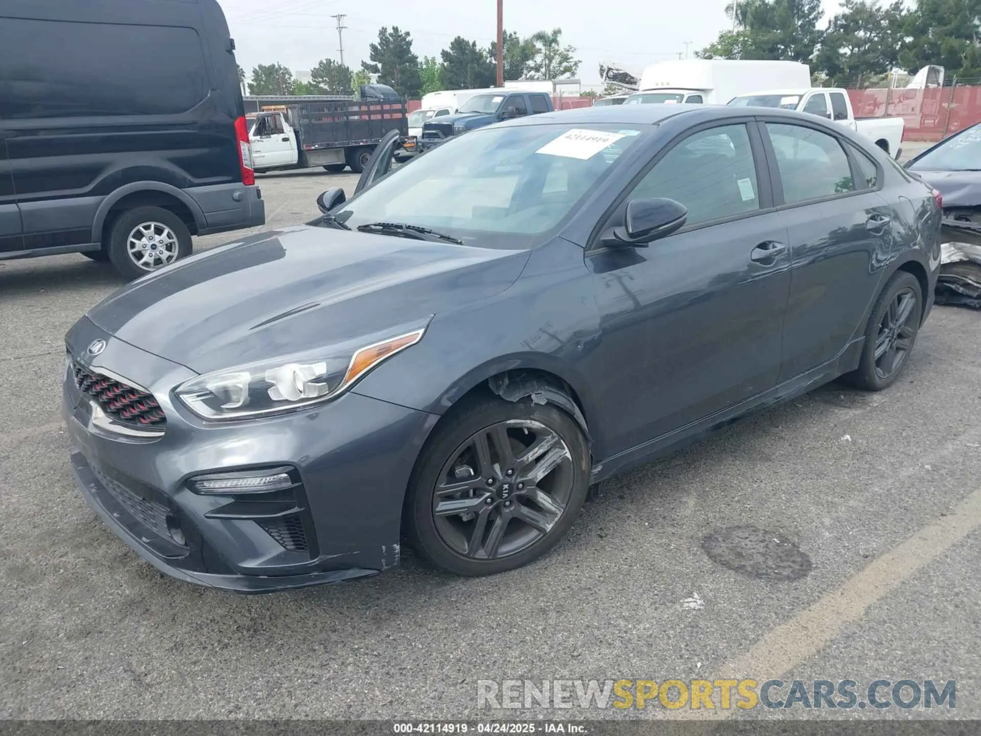 2 fotografías del automóvil dañado 3KPF34AD2ME408748 KIA FORTE 2021