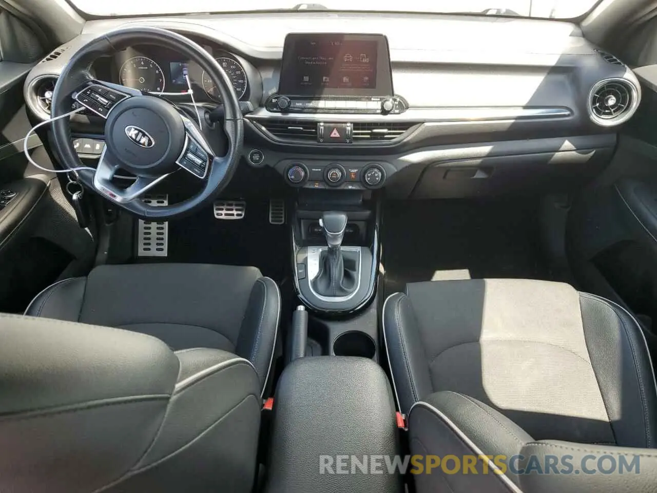 8 fotografías del automóvil dañado 3KPF34AD3ME353808 KIA FORTE 2021