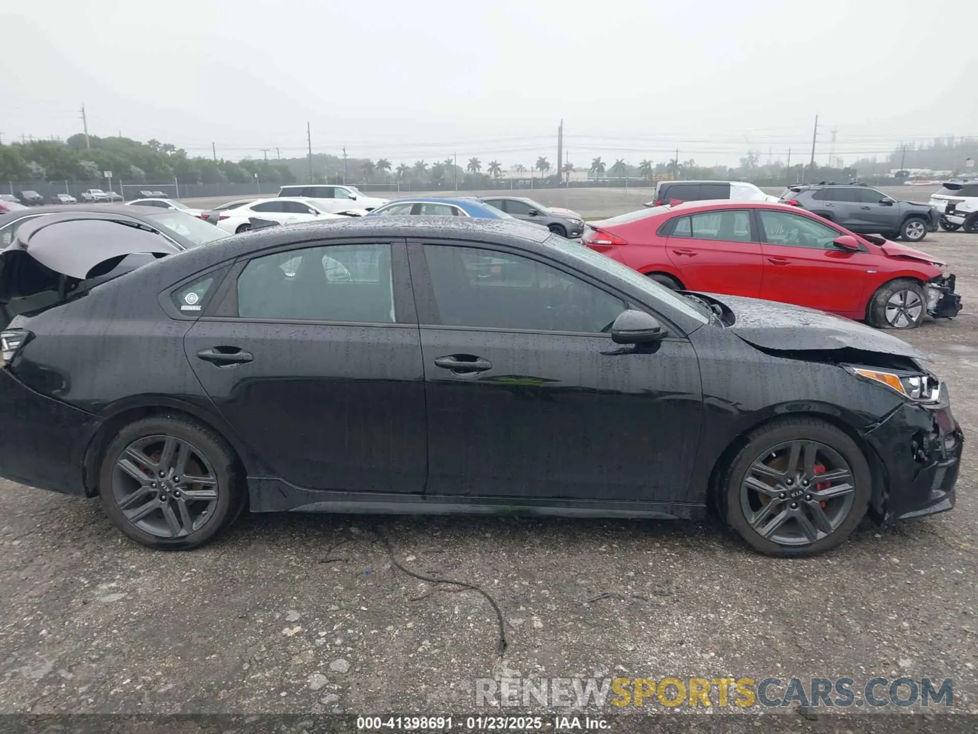 13 fotografías del automóvil dañado 3KPF34AD3ME375355 KIA FORTE 2021