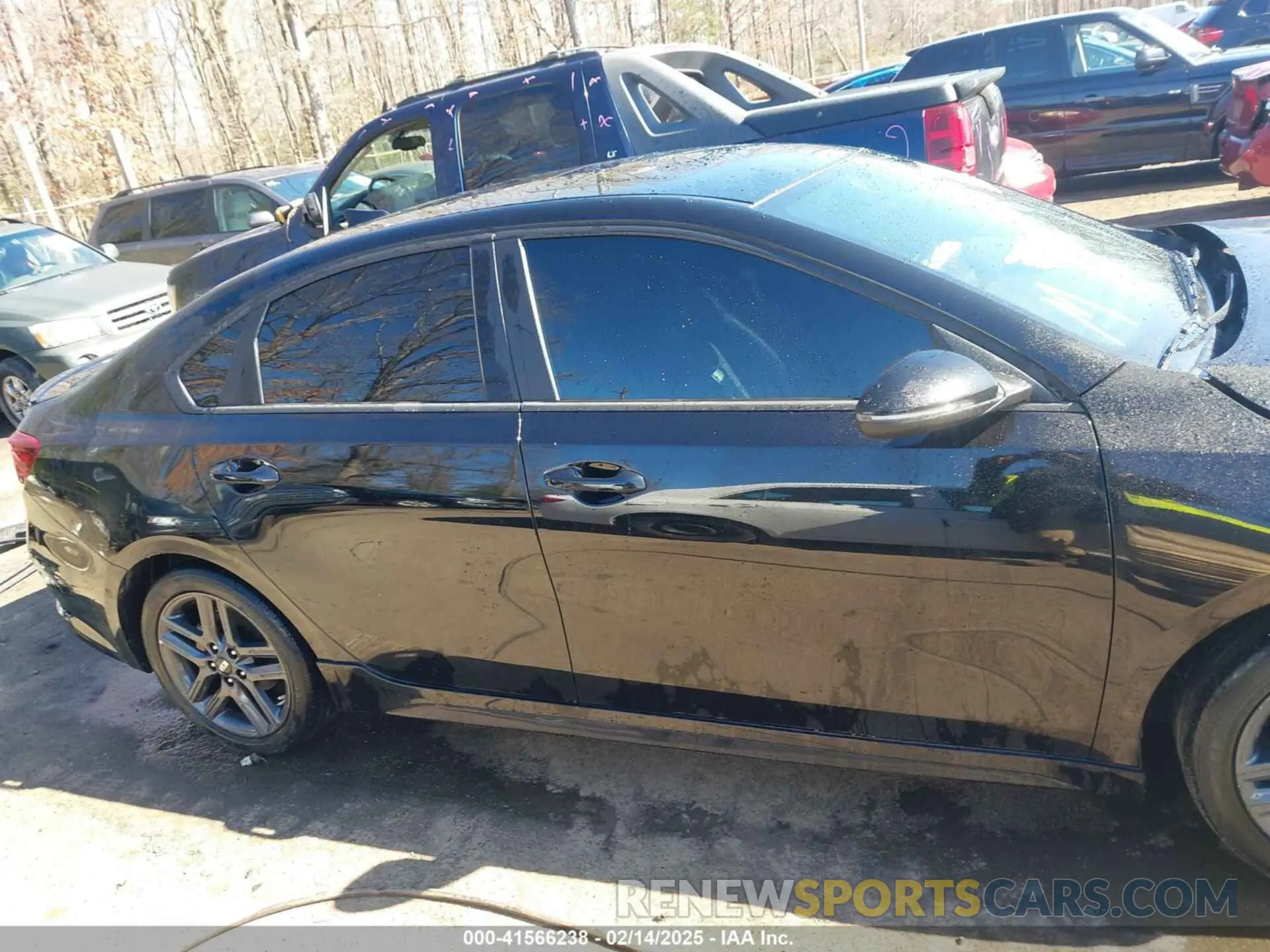14 fotografías del automóvil dañado 3KPF34AD3ME405275 KIA FORTE 2021