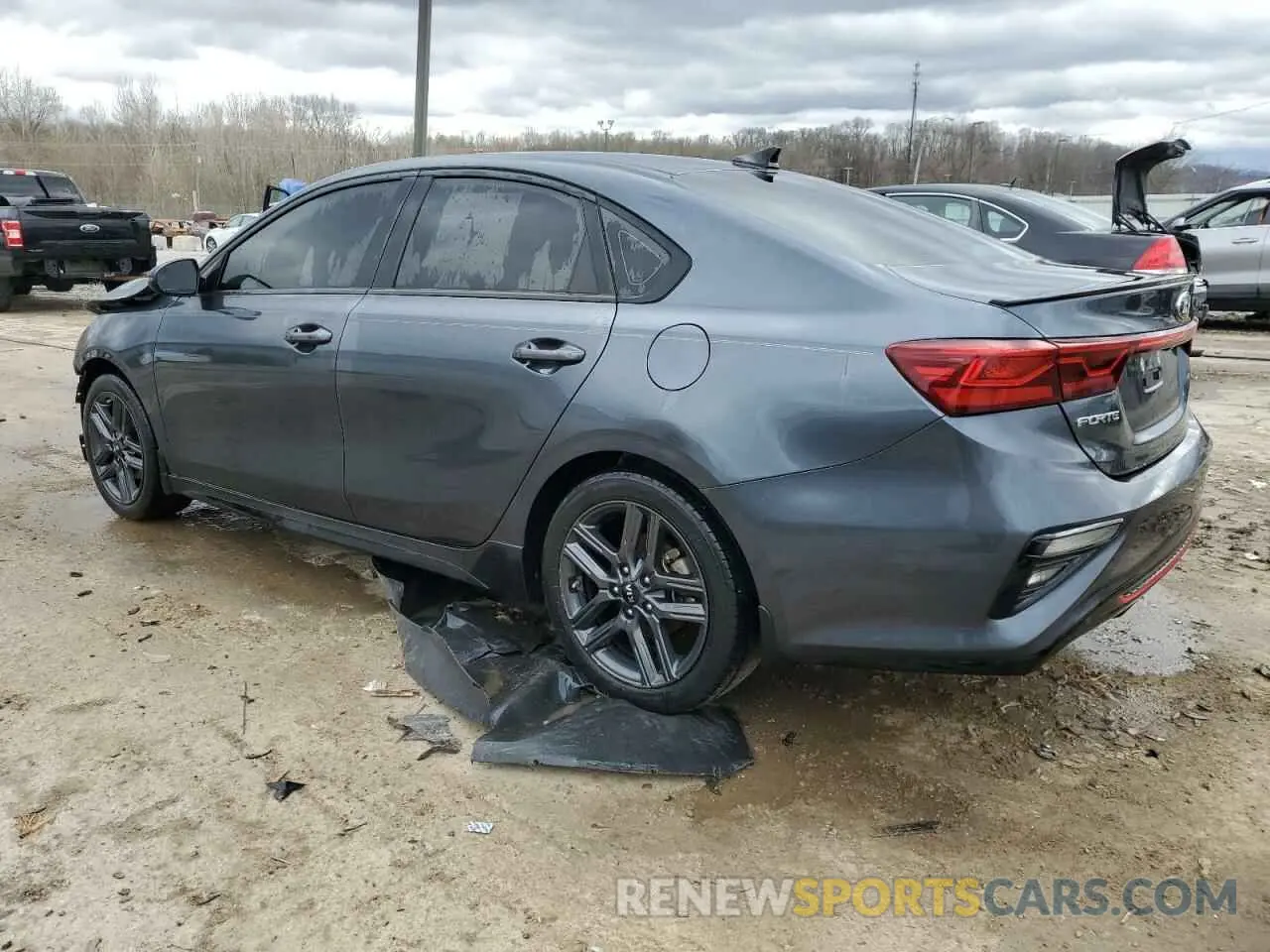 2 fotografías del automóvil dañado 3KPF34AD4ME282764 KIA FORTE 2021