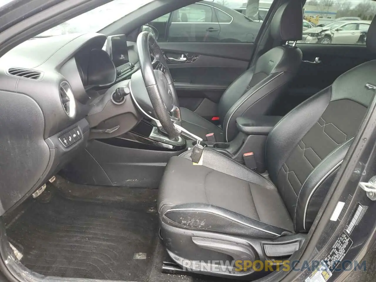 7 fotografías del automóvil dañado 3KPF34AD4ME282764 KIA FORTE 2021