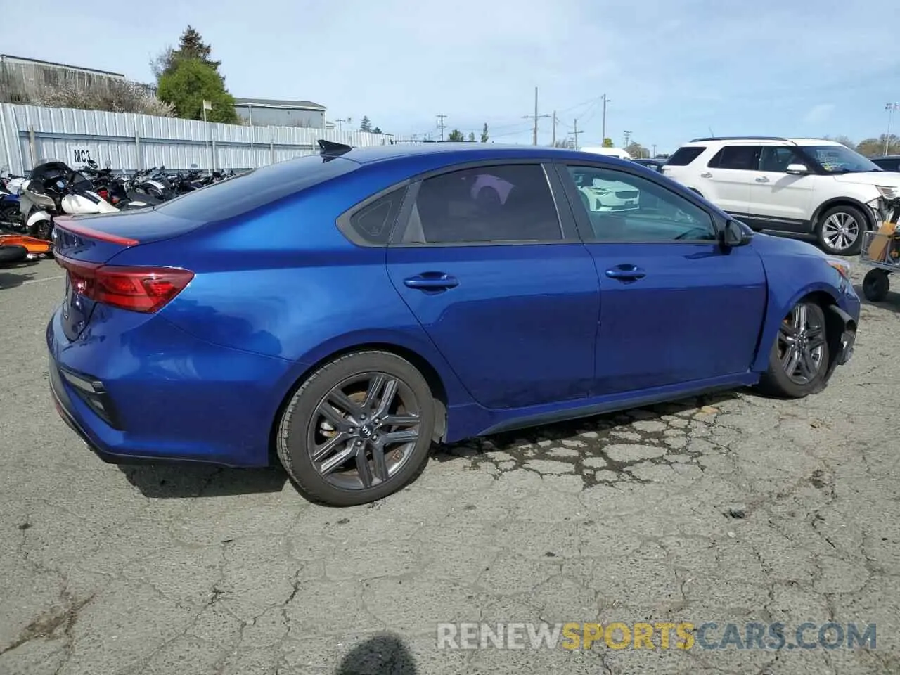 3 fotografías del automóvil dañado 3KPF34AD4ME286569 KIA FORTE 2021
