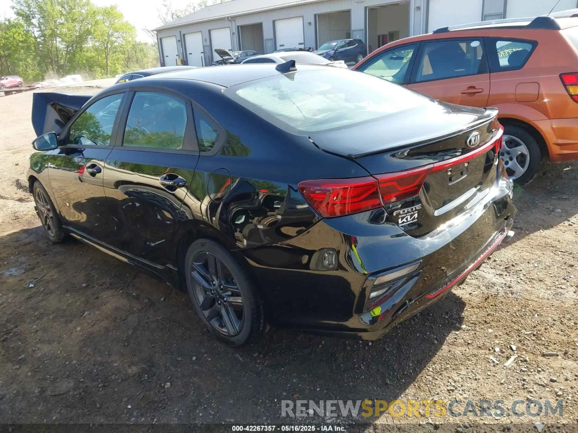3 fotografías del automóvil dañado 3KPF34AD4ME307615 KIA FORTE 2021