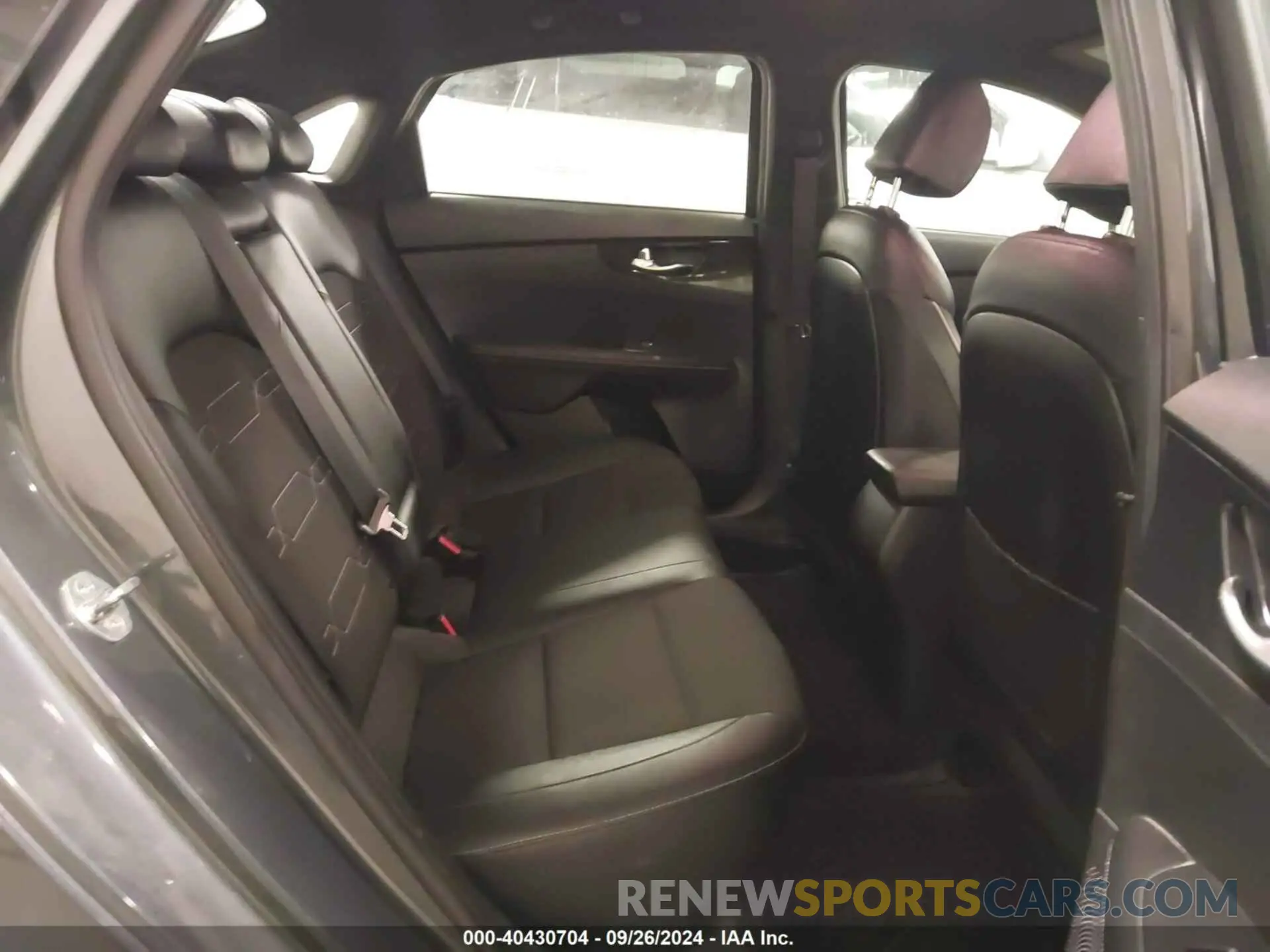 8 fotografías del automóvil dañado 3KPF34AD4ME315956 KIA FORTE 2021
