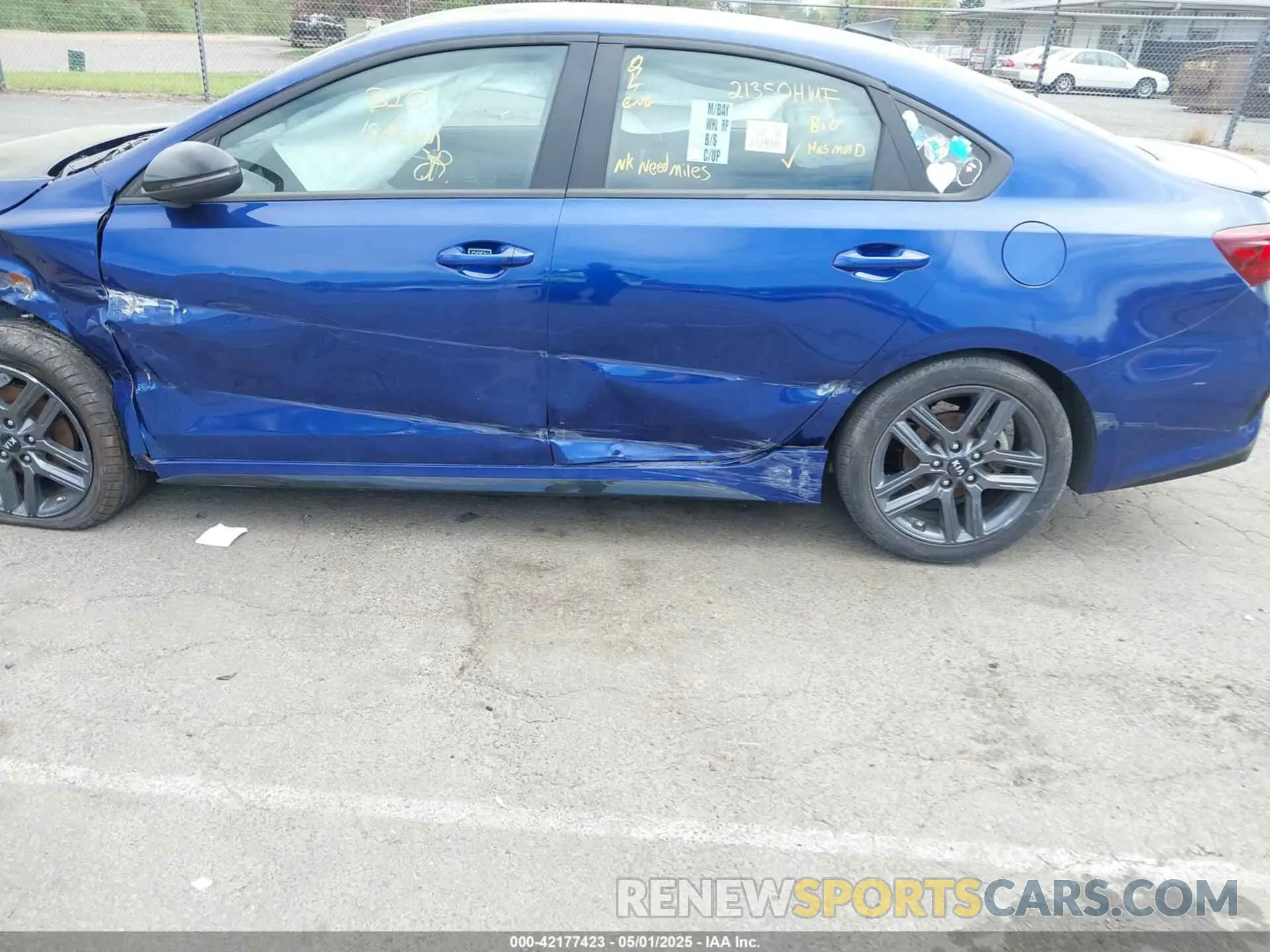 14 fotografías del automóvil dañado 3KPF34AD4ME423784 KIA FORTE 2021