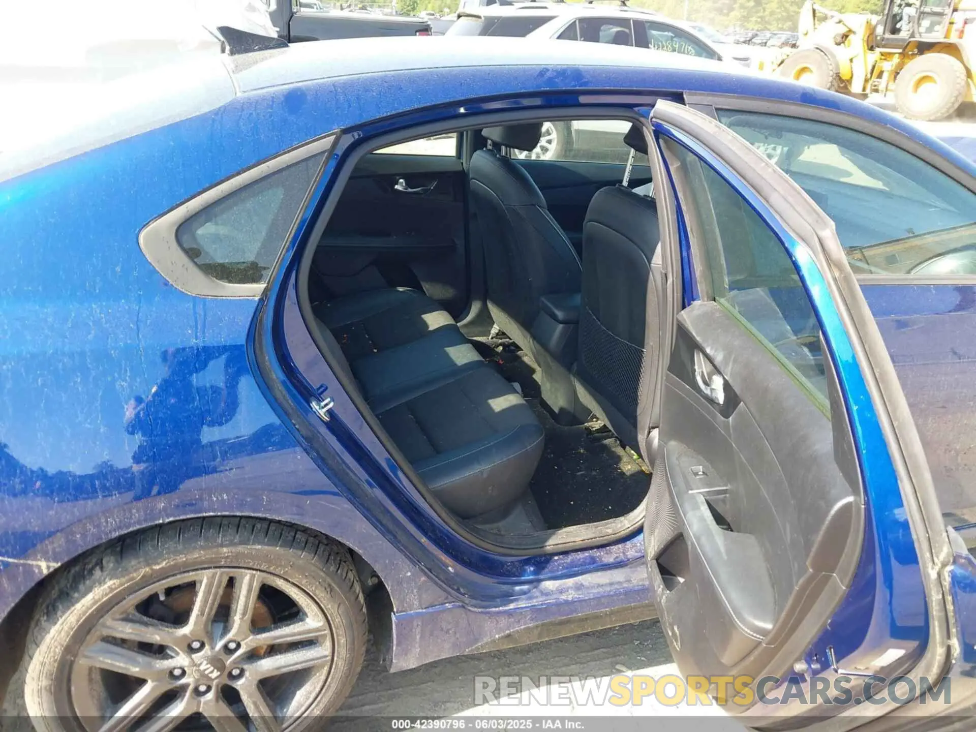 8 fotografías del automóvil dañado 3KPF34AD5ME279968 KIA FORTE 2021