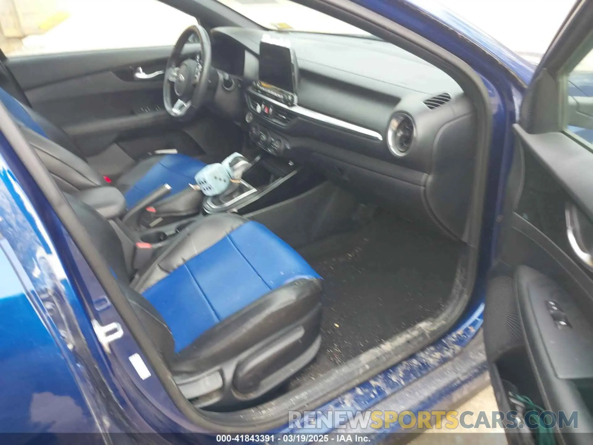 5 fotografías del automóvil dañado 3KPF34AD5ME286287 KIA FORTE 2021