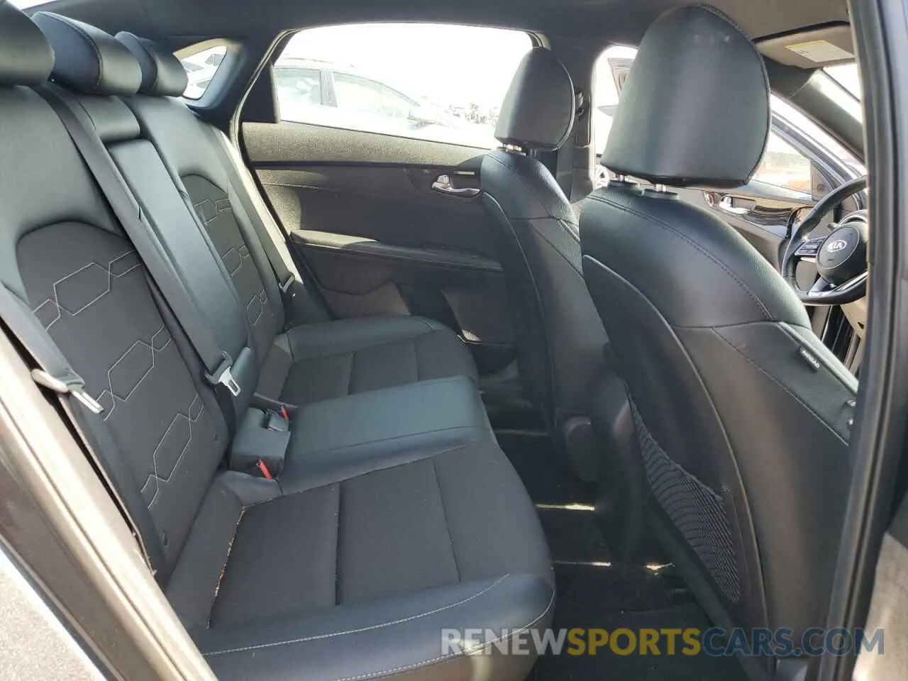 10 fotografías del automóvil dañado 3KPF34AD5ME298018 KIA FORTE 2021