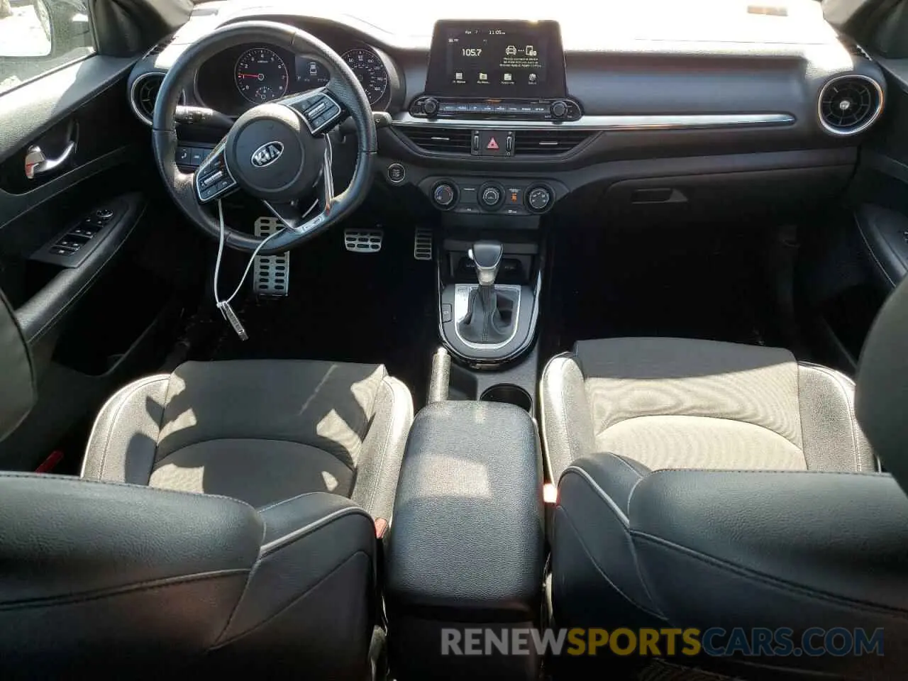 8 fotografías del automóvil dañado 3KPF34AD5ME298018 KIA FORTE 2021
