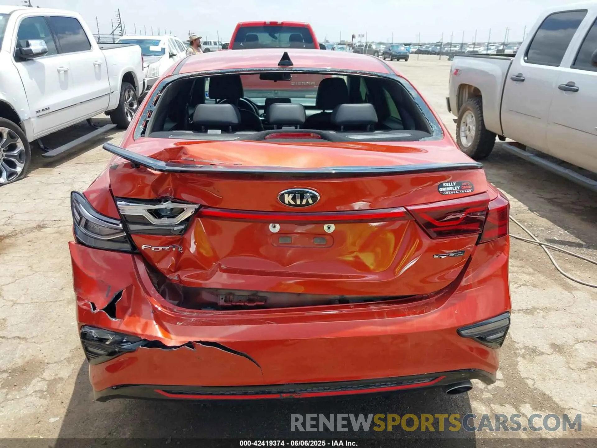 16 fotografías del automóvil dañado 3KPF34AD5ME367970 KIA FORTE 2021