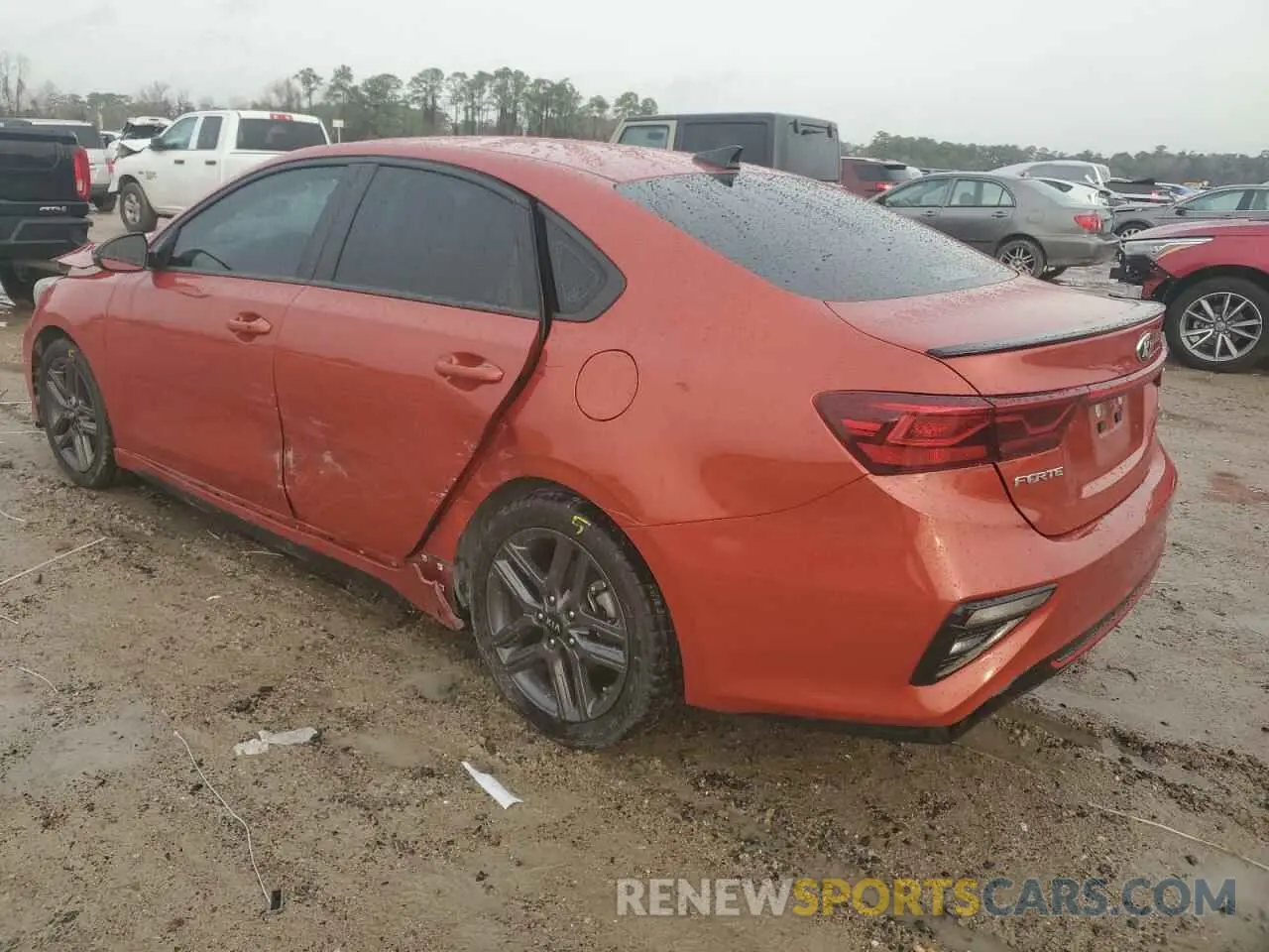 2 fotografías del automóvil dañado 3KPF34AD6ME326408 KIA FORTE 2021