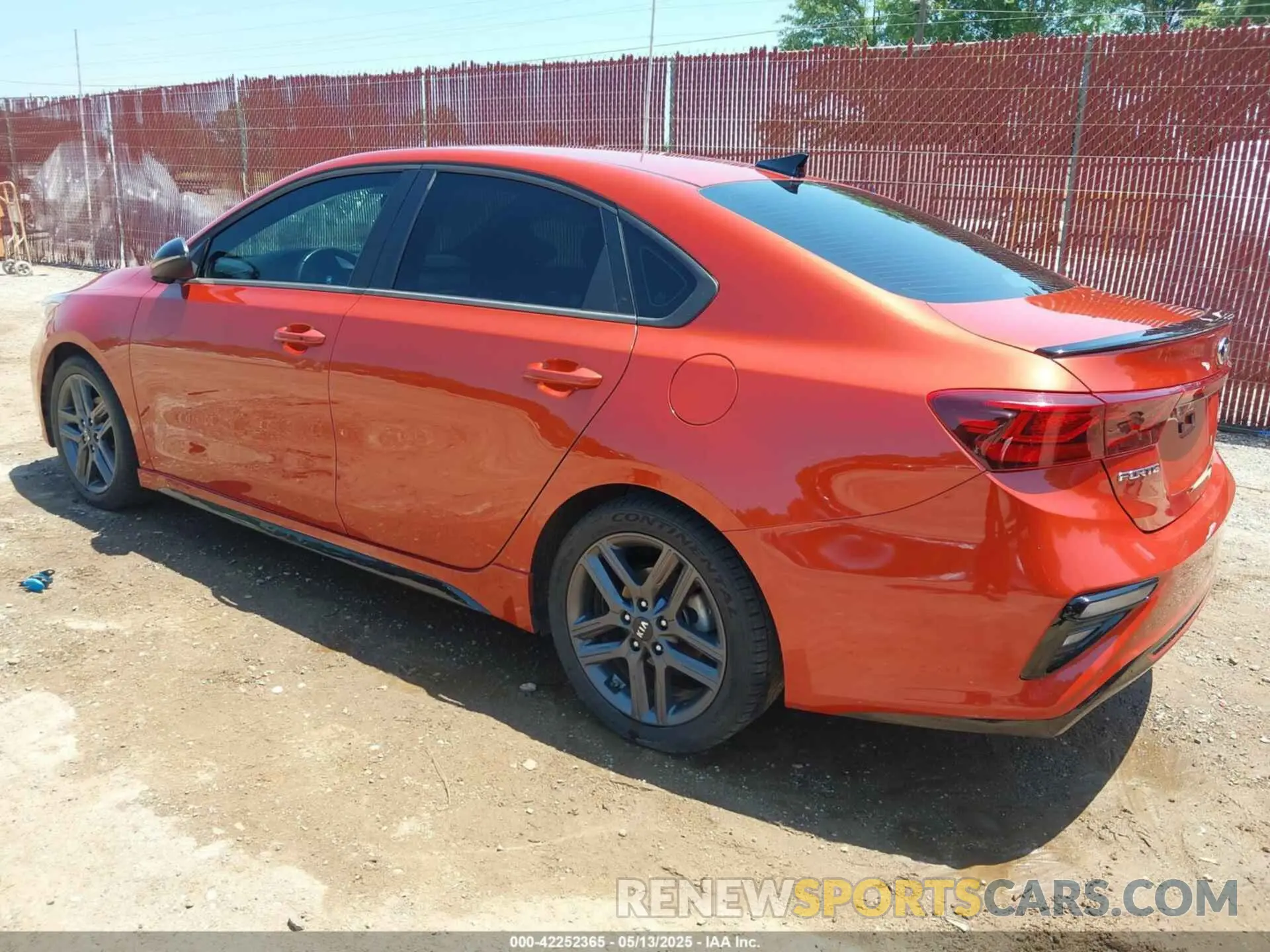 3 fotografías del automóvil dañado 3KPF34AD6ME375530 KIA FORTE 2021