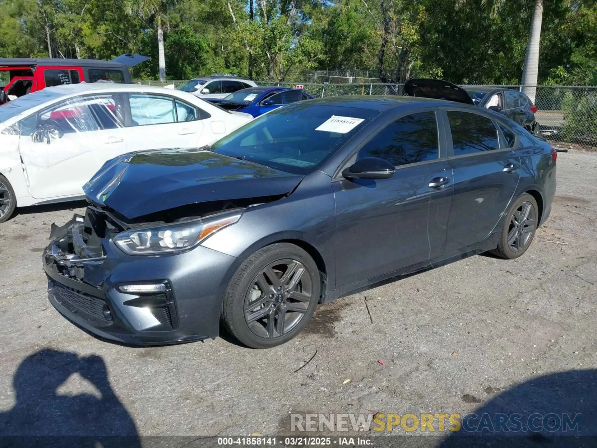 2 fotografías del automóvil dañado 3KPF34AD8ME285067 KIA FORTE 2021