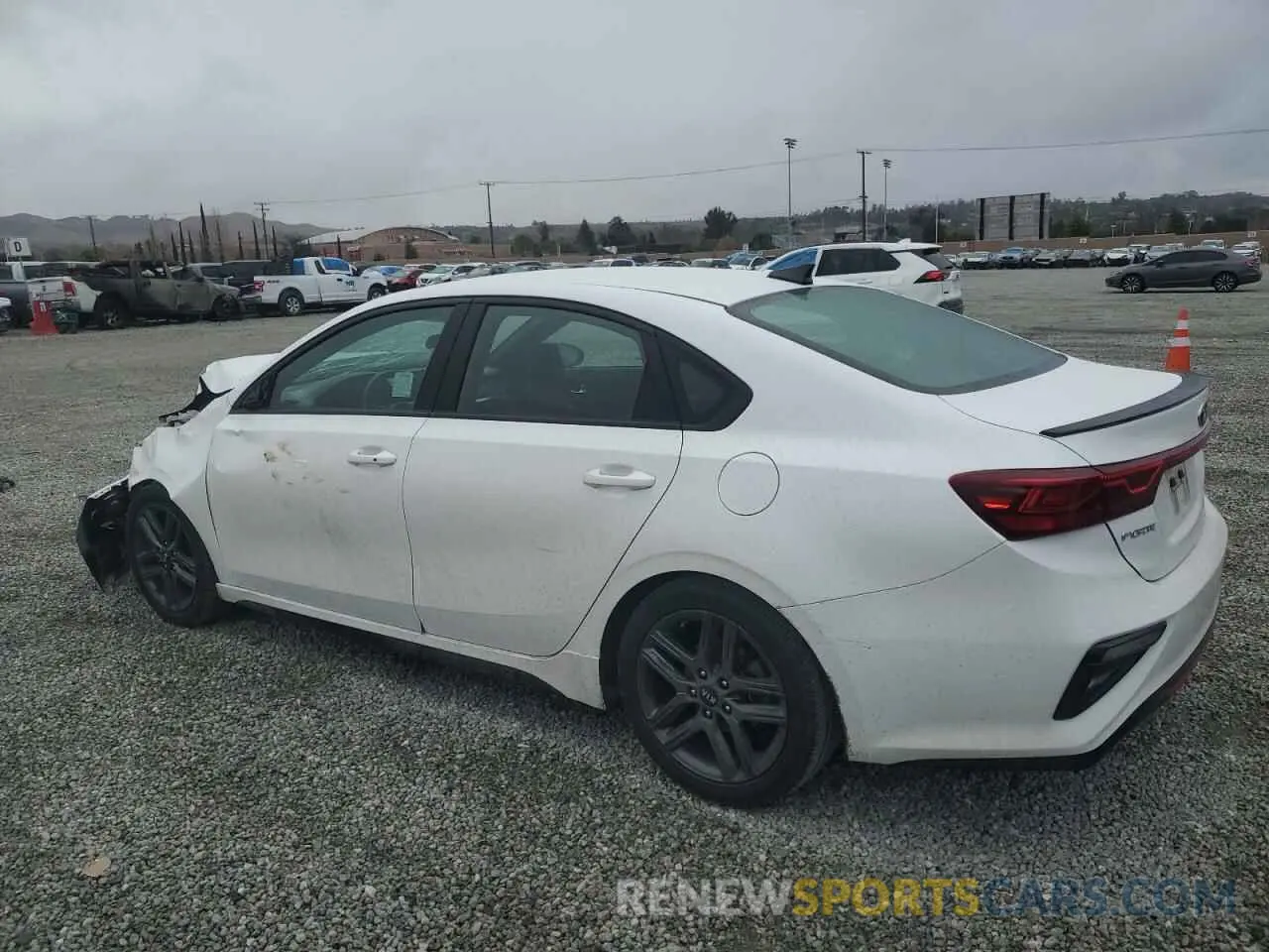 2 fotografías del automóvil dañado 3KPF34AD9ME350203 KIA FORTE 2021