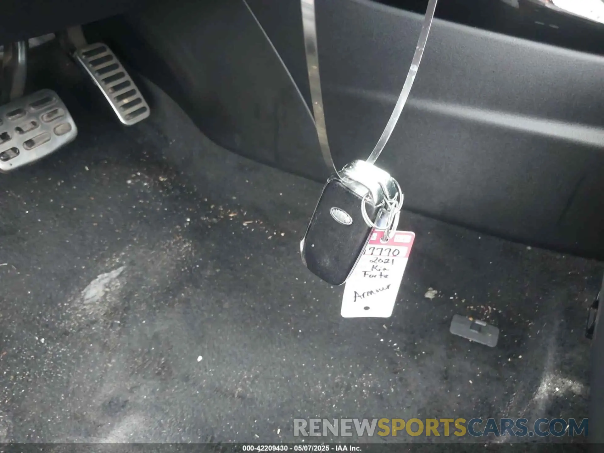 11 fotografías del automóvil dañado 3KPF34AD9ME382035 KIA FORTE 2021