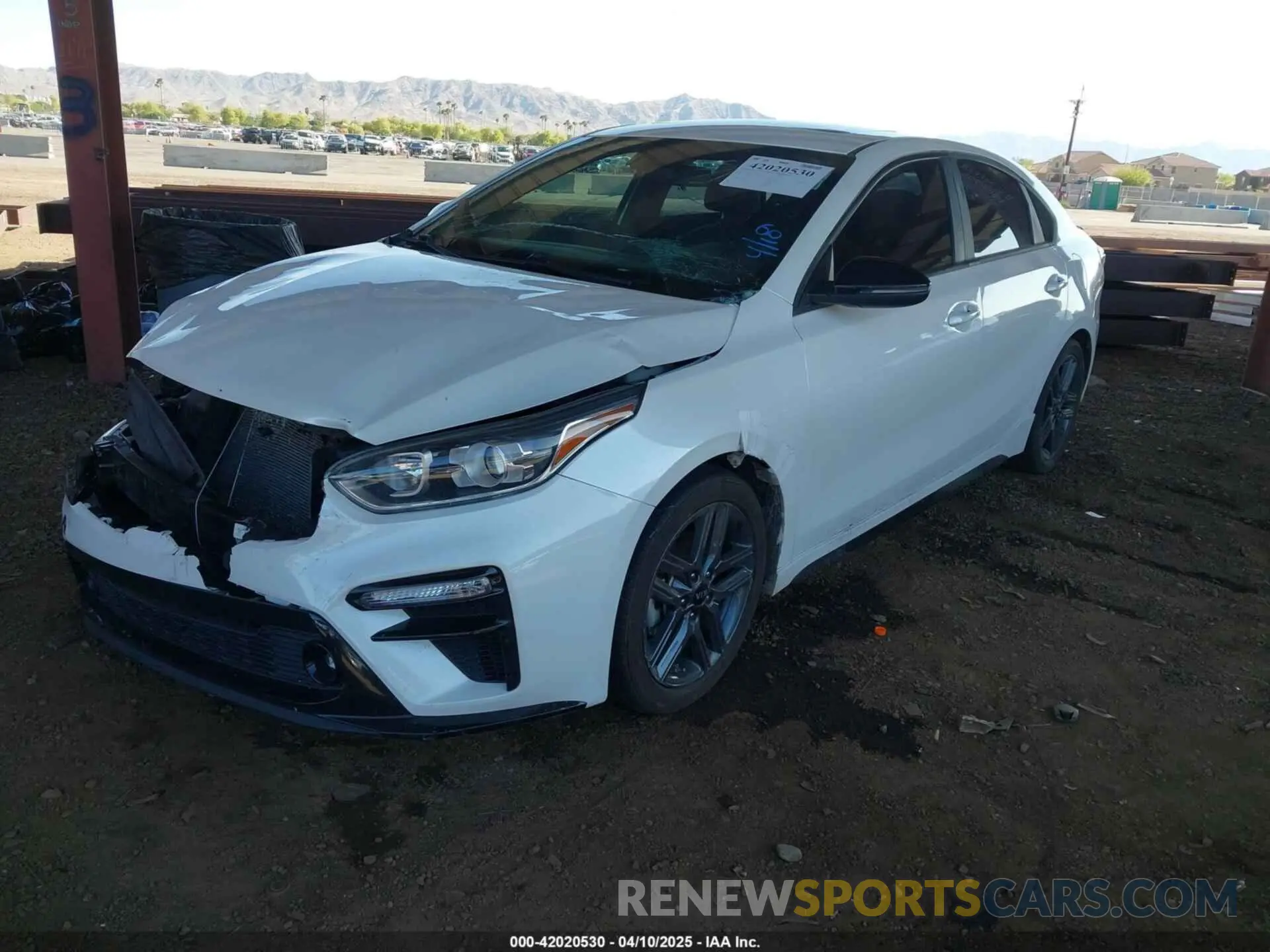 2 fotografías del automóvil dañado 3KPF34ADXME342191 KIA FORTE 2021