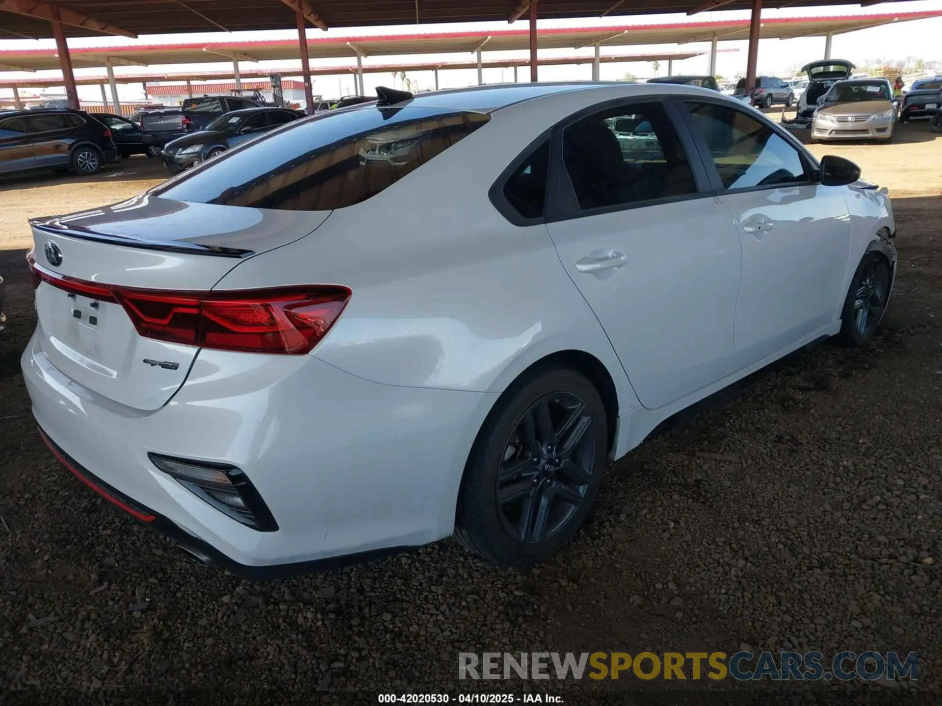 4 fotografías del automóvil dañado 3KPF34ADXME342191 KIA FORTE 2021