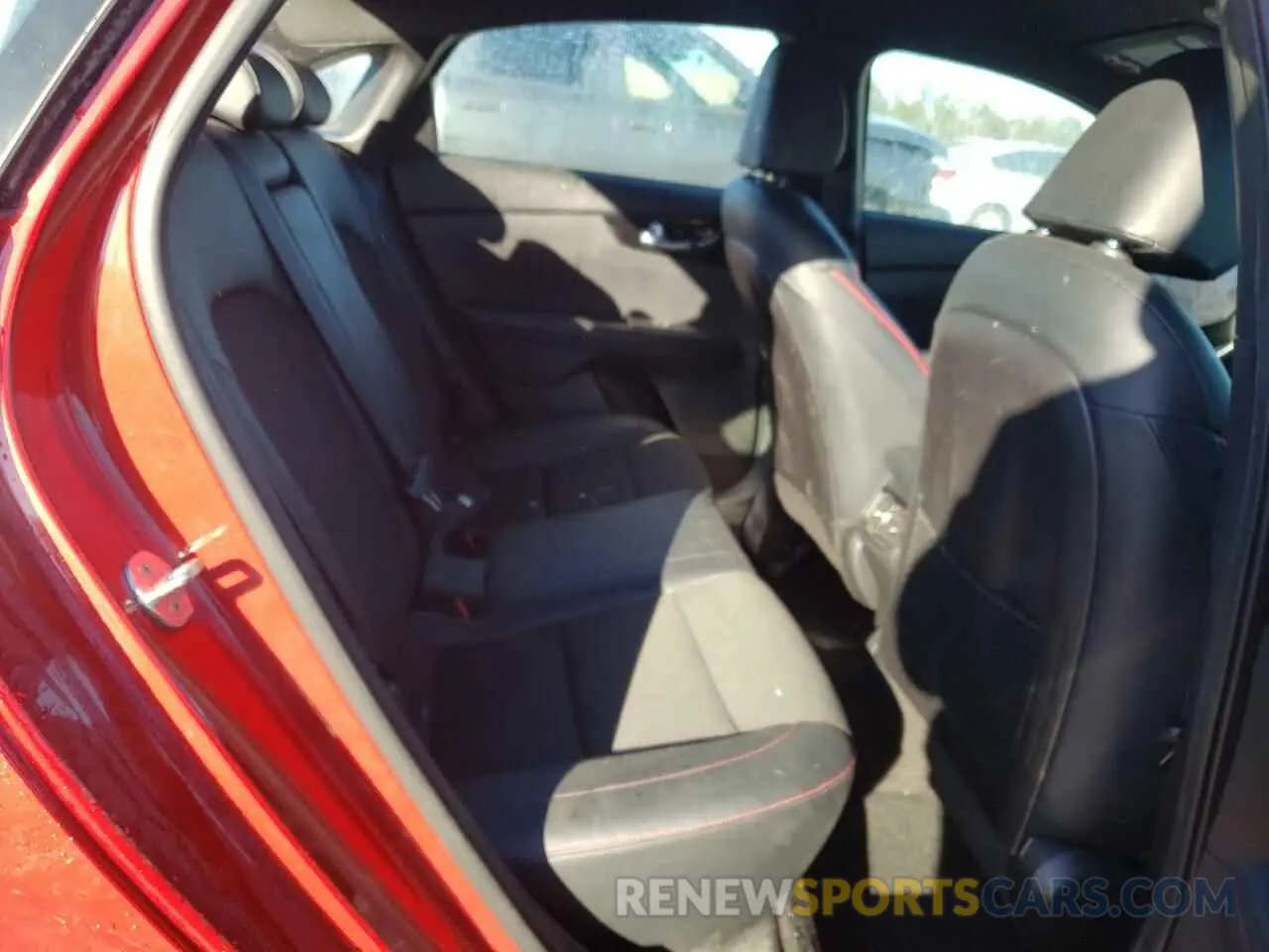 10 fotografías del automóvil dañado 3KPF44AC0ME291627 KIA FORTE 2021