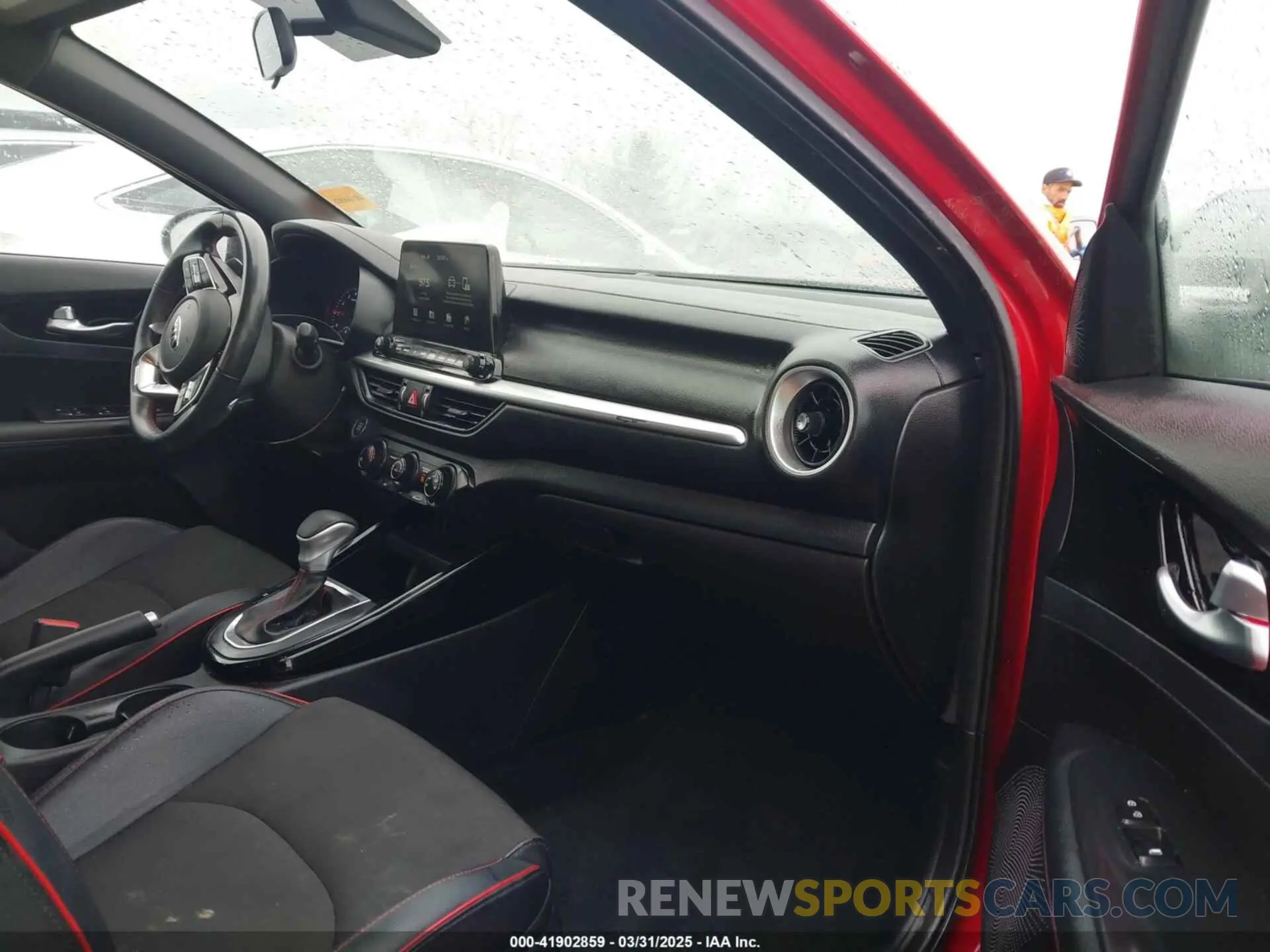5 fotografías del automóvil dañado 3KPF44AC1ME308614 KIA FORTE 2021