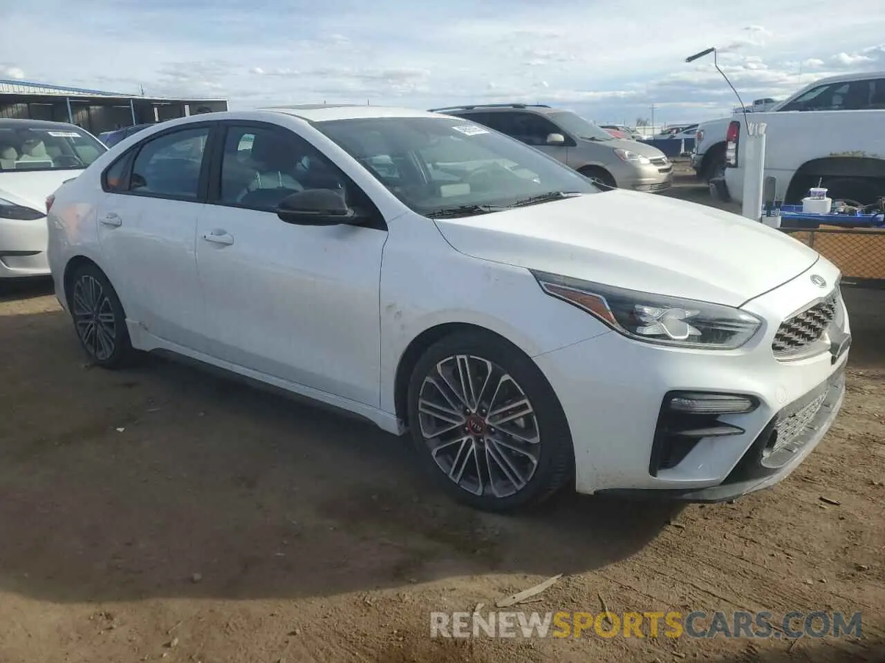 4 fotografías del automóvil dañado 3KPF44AC2ME303146 KIA FORTE 2021