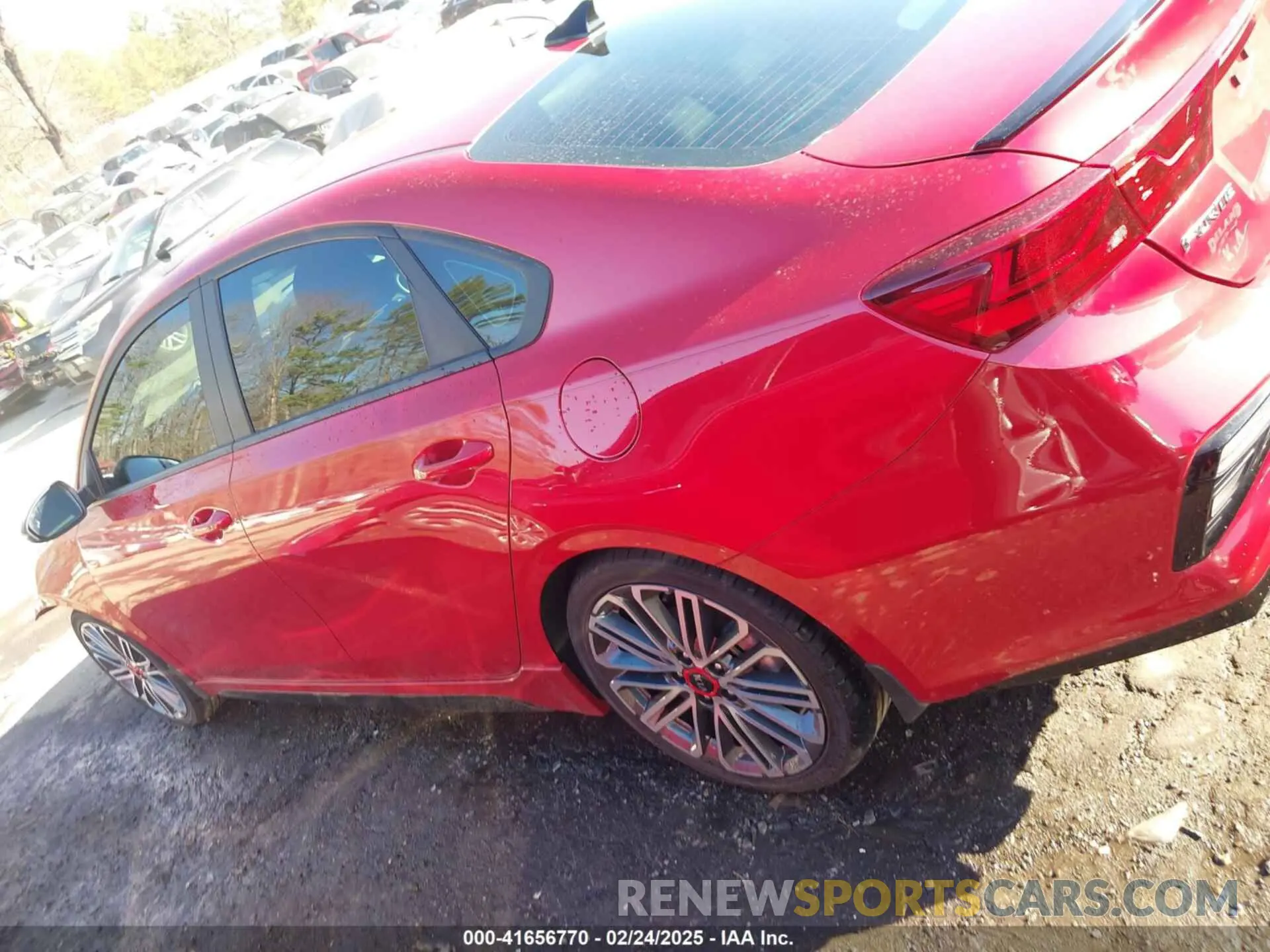 14 fotografías del automóvil dañado 3KPF44AC3ME290973 KIA FORTE 2021