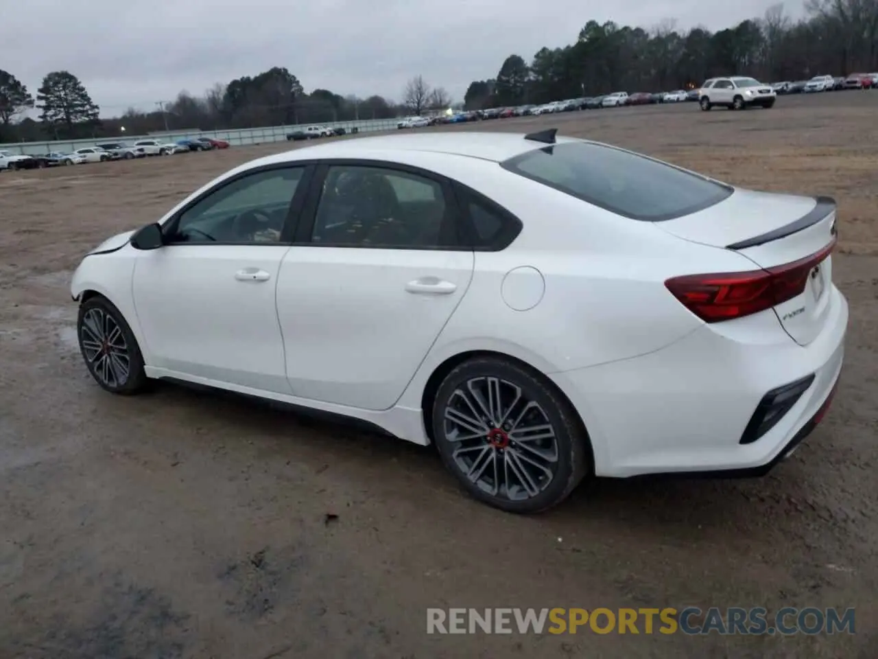 2 fotografías del automóvil dañado 3KPF44AC3ME417916 KIA FORTE 2021