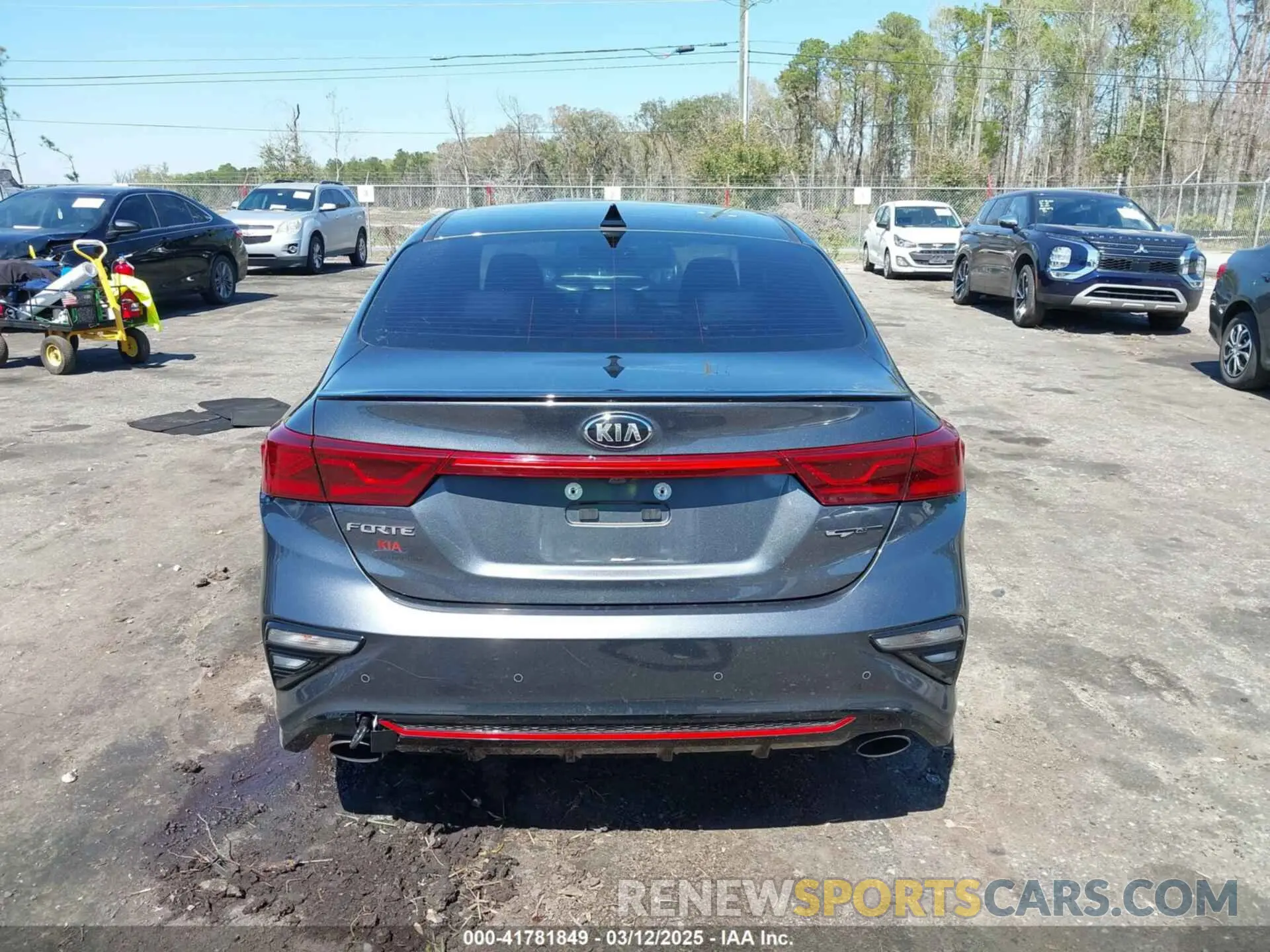 15 fotografías del automóvil dañado 3KPF44AC4ME342904 KIA FORTE 2021