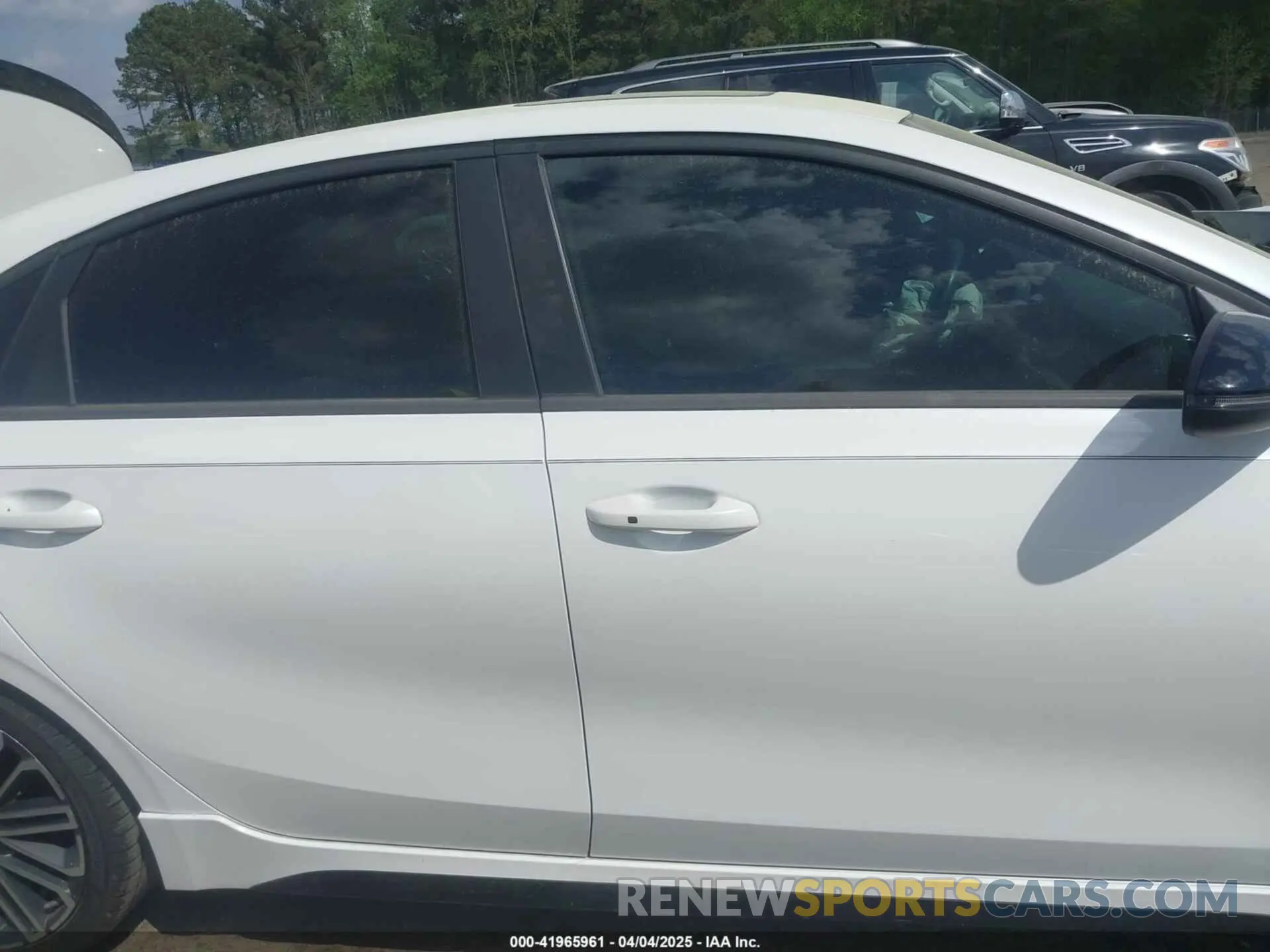 13 fotografías del automóvil dañado 3KPF44AC7ME318340 KIA FORTE 2021
