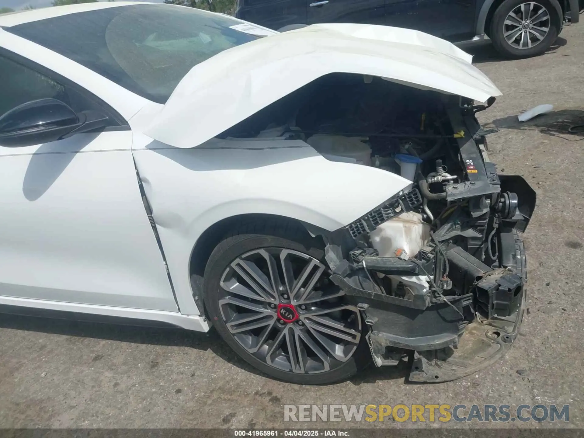 17 fotografías del automóvil dañado 3KPF44AC7ME318340 KIA FORTE 2021