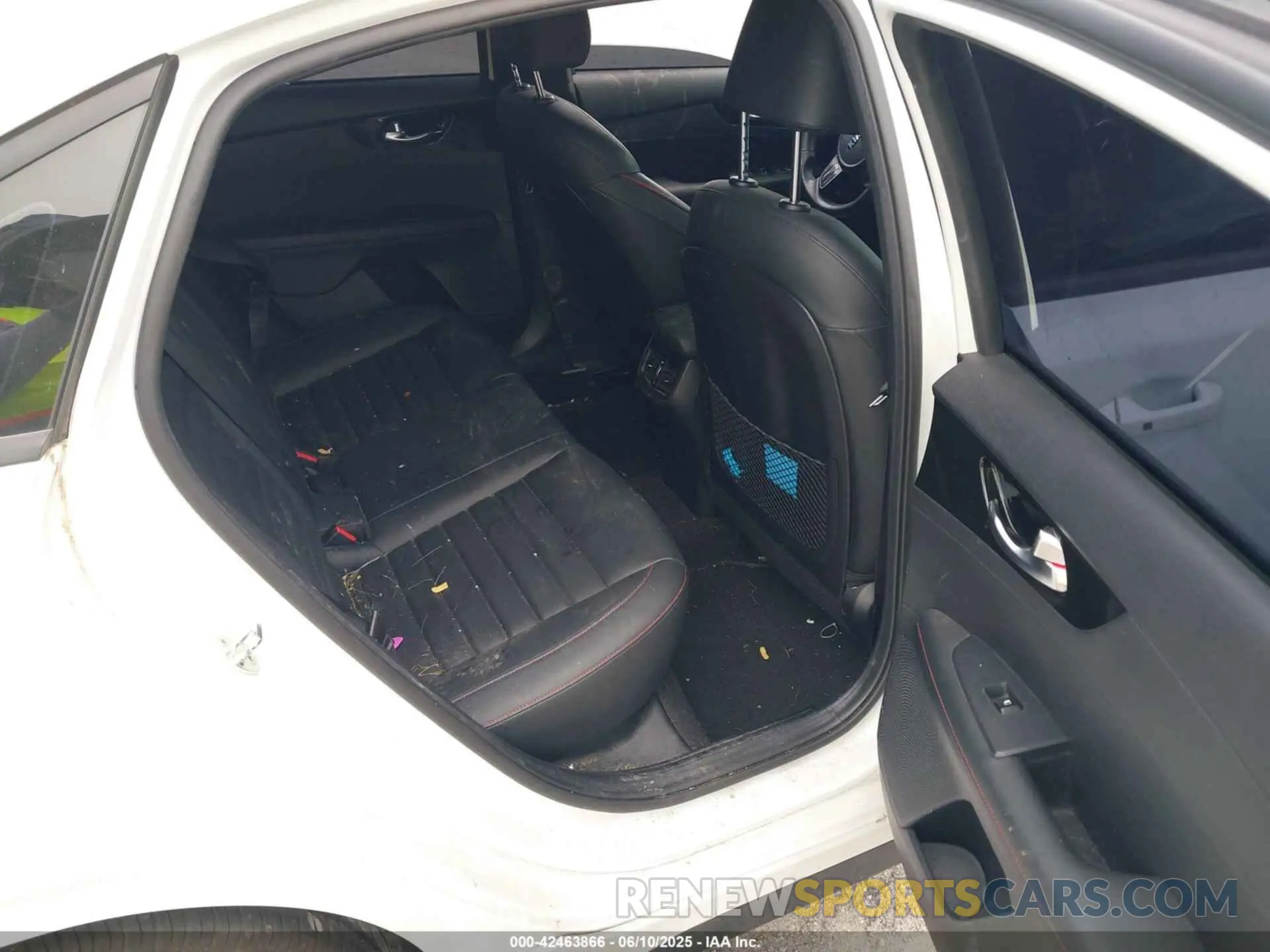 8 fotografías del automóvil dañado 3KPF44AC7ME358594 KIA FORTE 2021