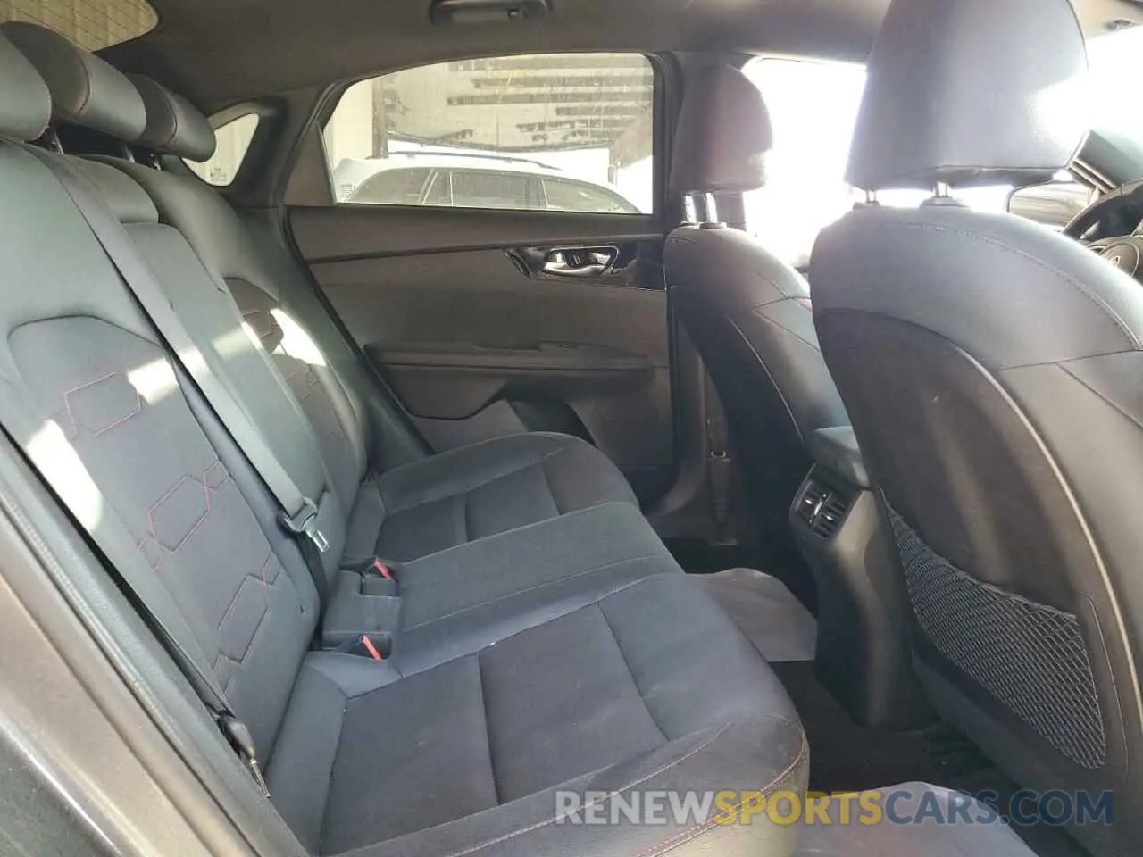 10 fotografías del automóvil dañado 3KPF44AC8ME367076 KIA FORTE 2021