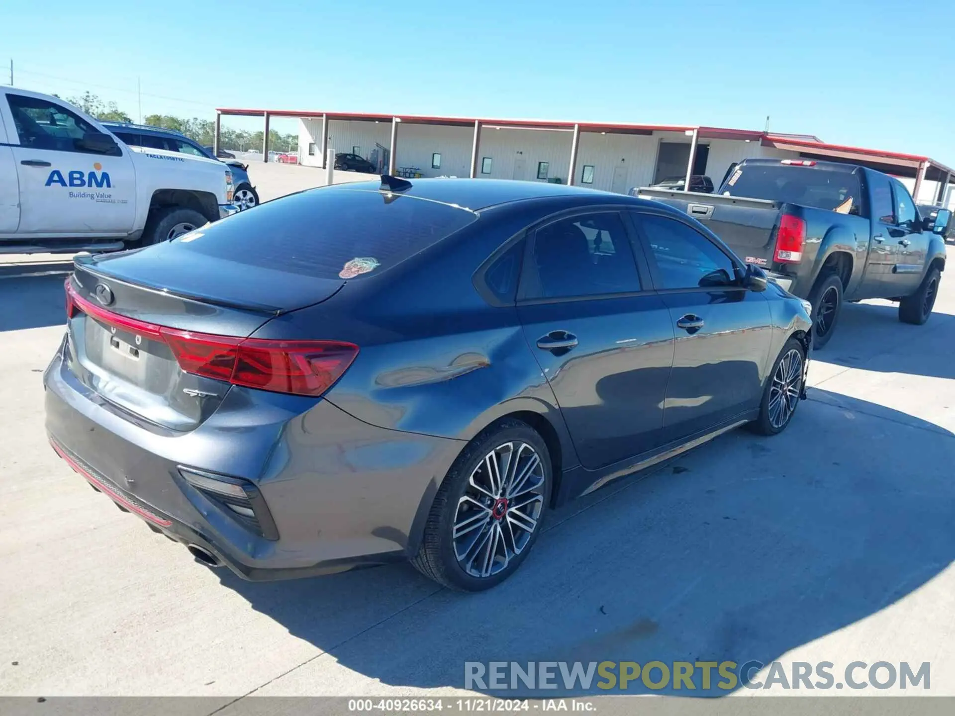 4 fotografías del automóvil dañado 3KPF44AC9ME414647 KIA FORTE 2021