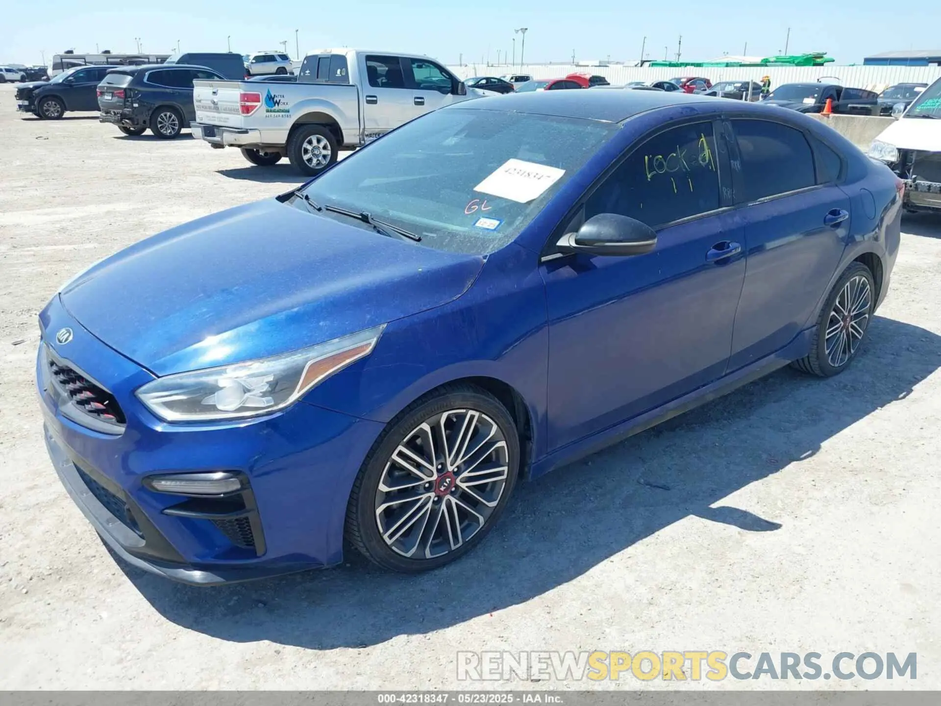 2 fotografías del automóvil dañado 3KPF44ACXME292445 KIA FORTE 2021