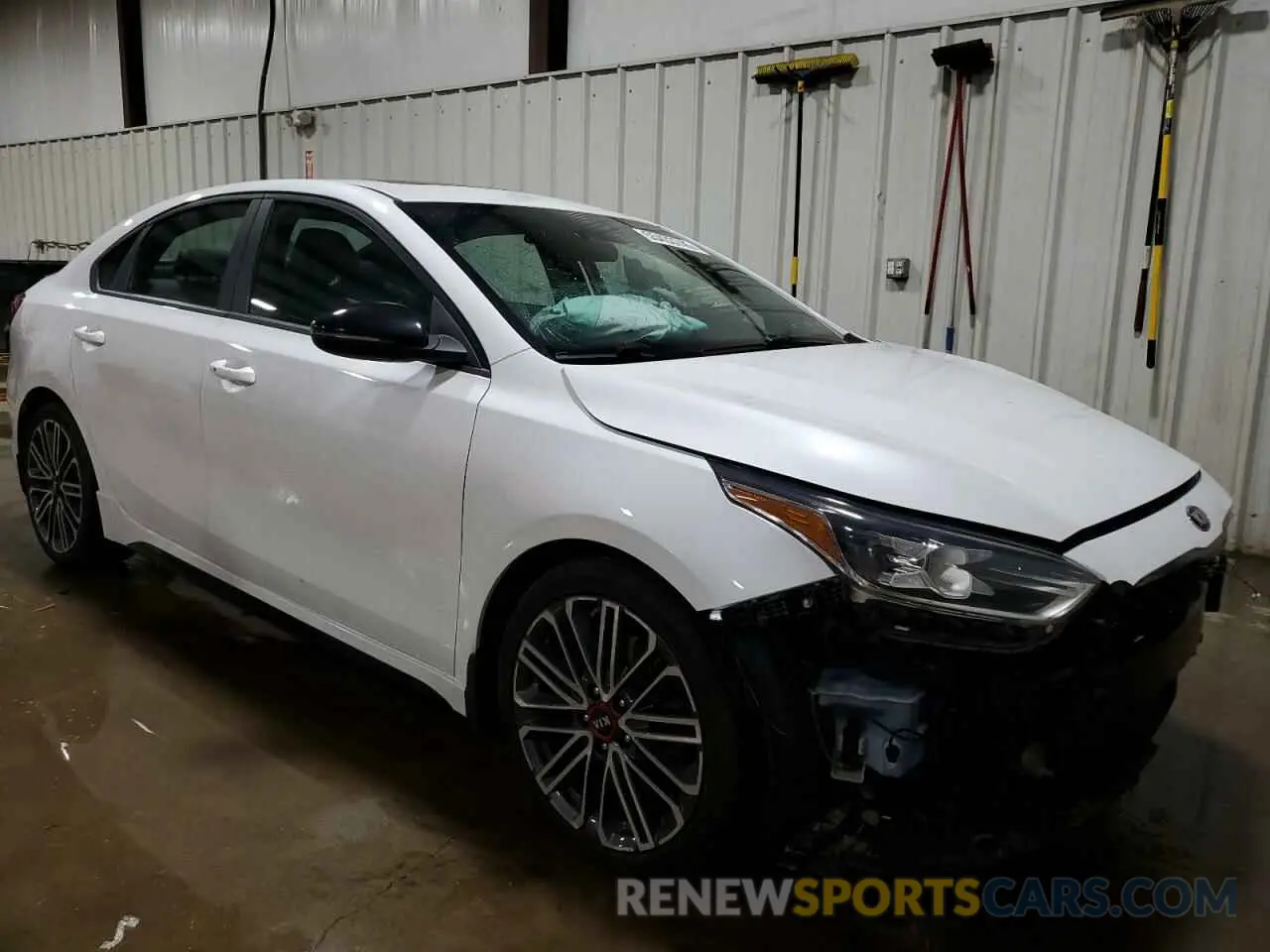 4 fotografías del automóvil dañado 3KPF44ACXME387992 KIA FORTE 2021