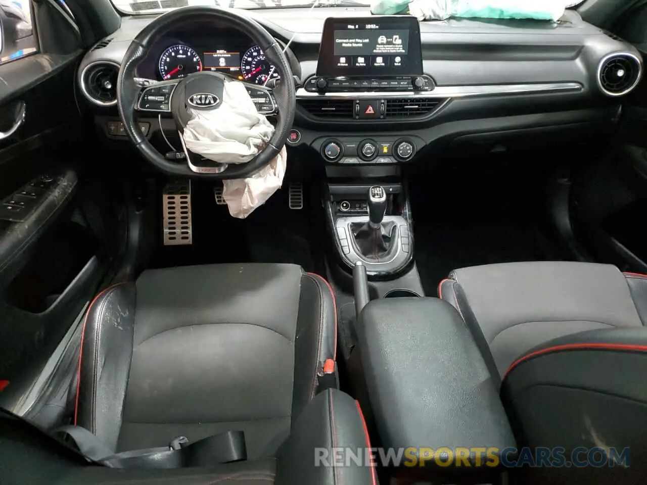 8 fotografías del automóvil dañado 3KPF44ACXME387992 KIA FORTE 2021