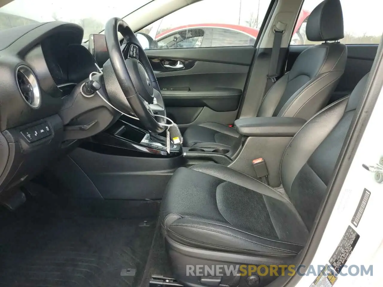 7 fotografías del automóvil dañado 3KPF54AD0ME374996 KIA FORTE 2021