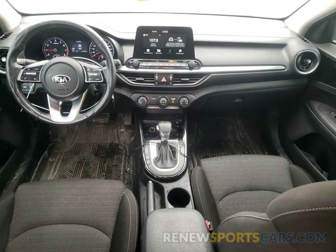 8 fotografías del automóvil dañado 3KPF54AD3ME370473 KIA FORTE 2021