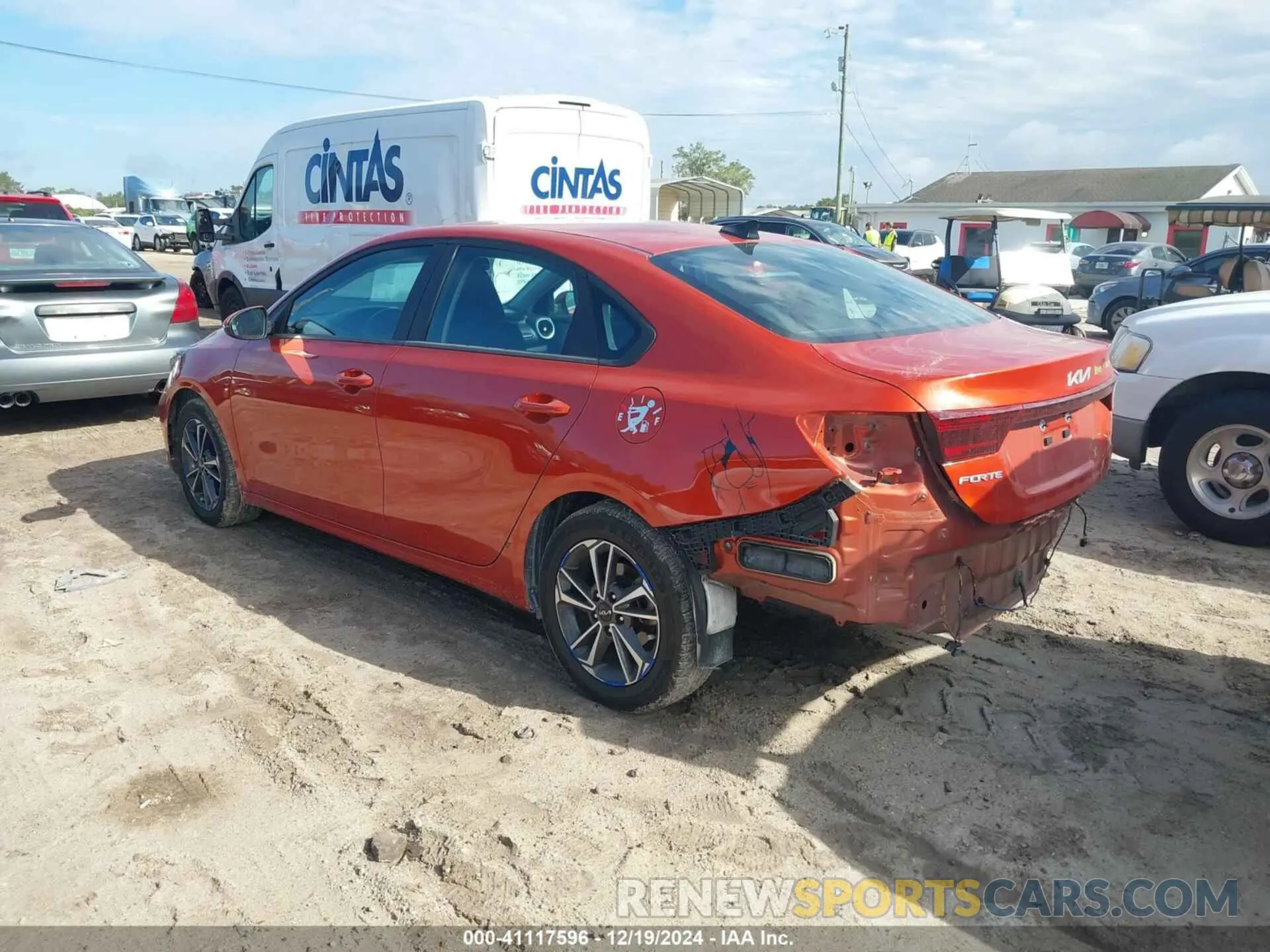 3 fotografías del automóvil dañado 3KPF24AD0NE420935 KIA FORTE 2022