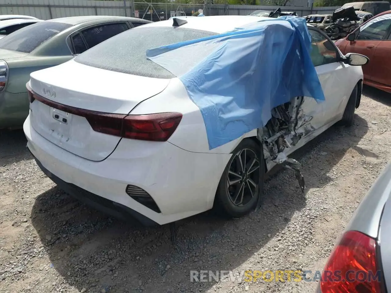 3 fotografías del automóvil dañado 3KPF24AD0NE431059 KIA FORTE 2022