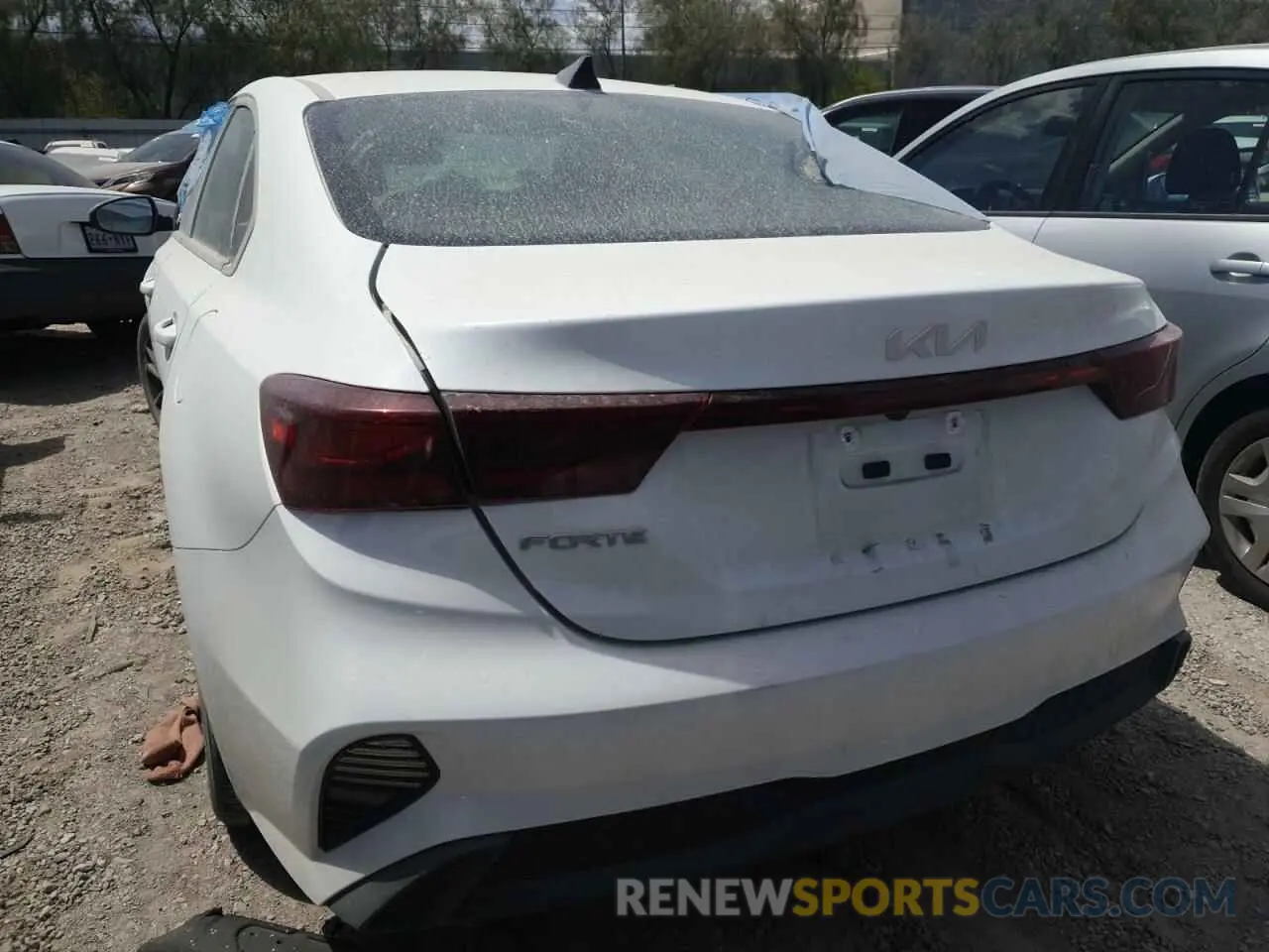 6 fotografías del automóvil dañado 3KPF24AD0NE431059 KIA FORTE 2022