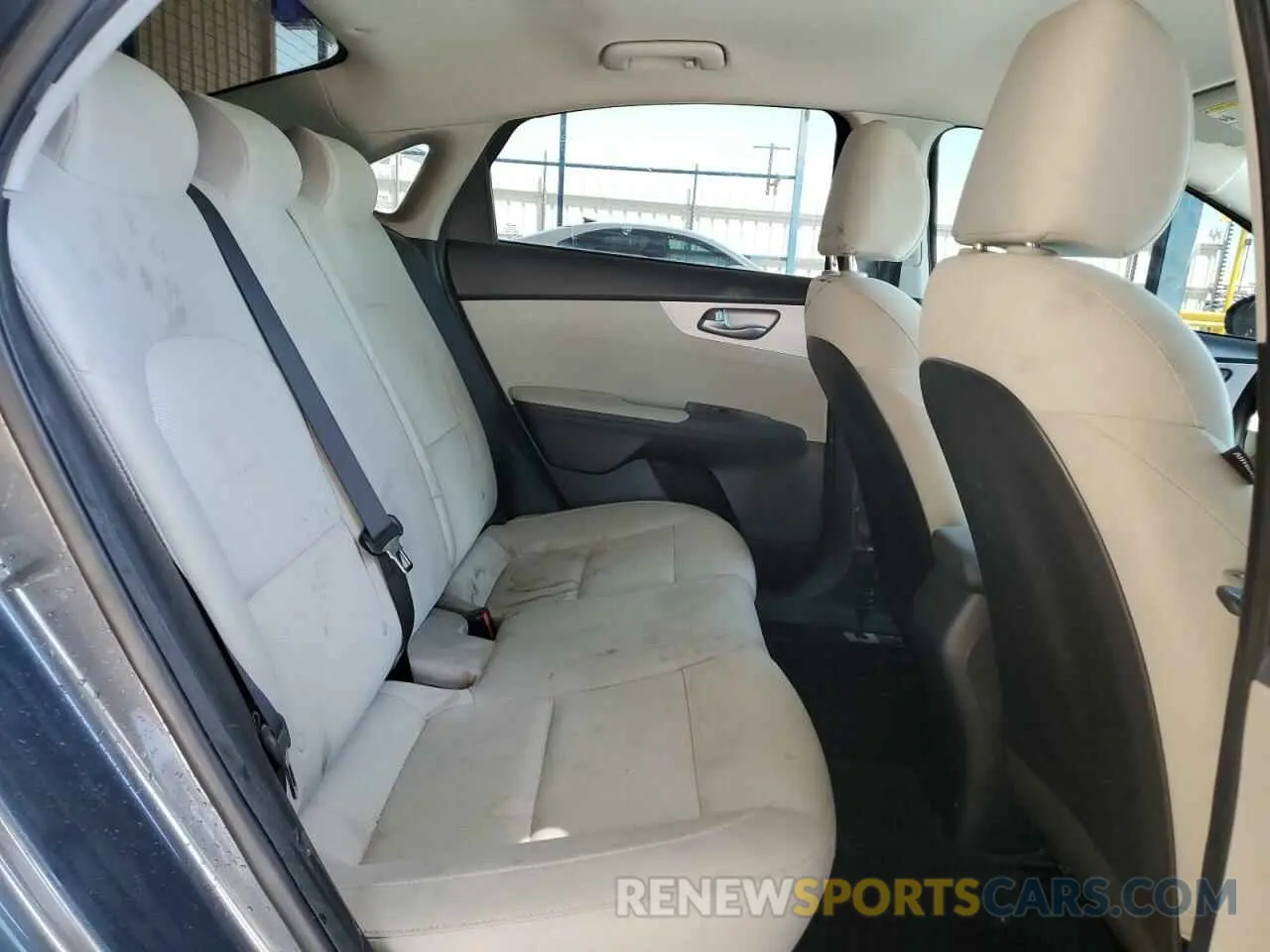 10 fotografías del automóvil dañado 3KPF24AD0NE446757 KIA FORTE 2022