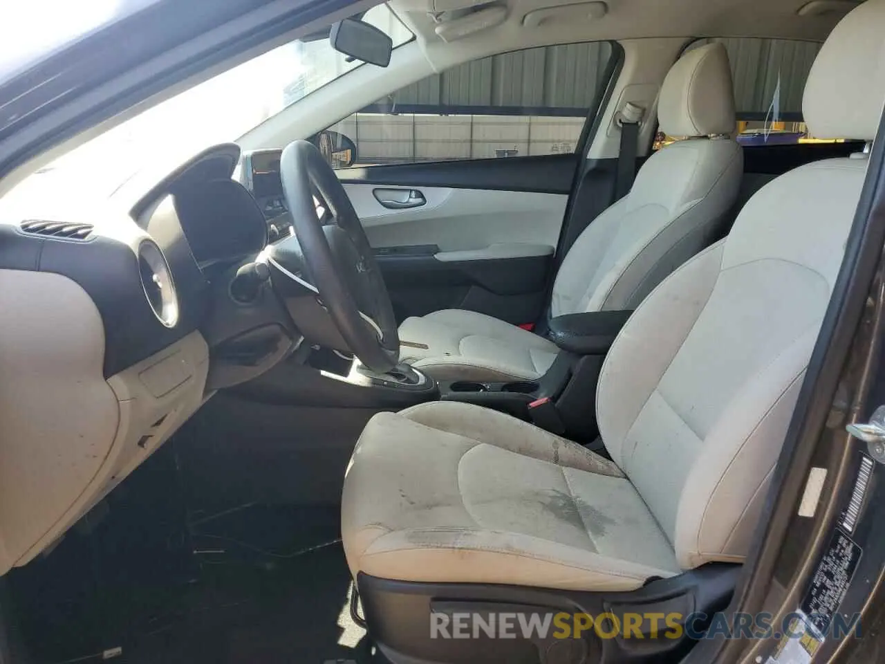 7 fotografías del automóvil dañado 3KPF24AD0NE446757 KIA FORTE 2022
