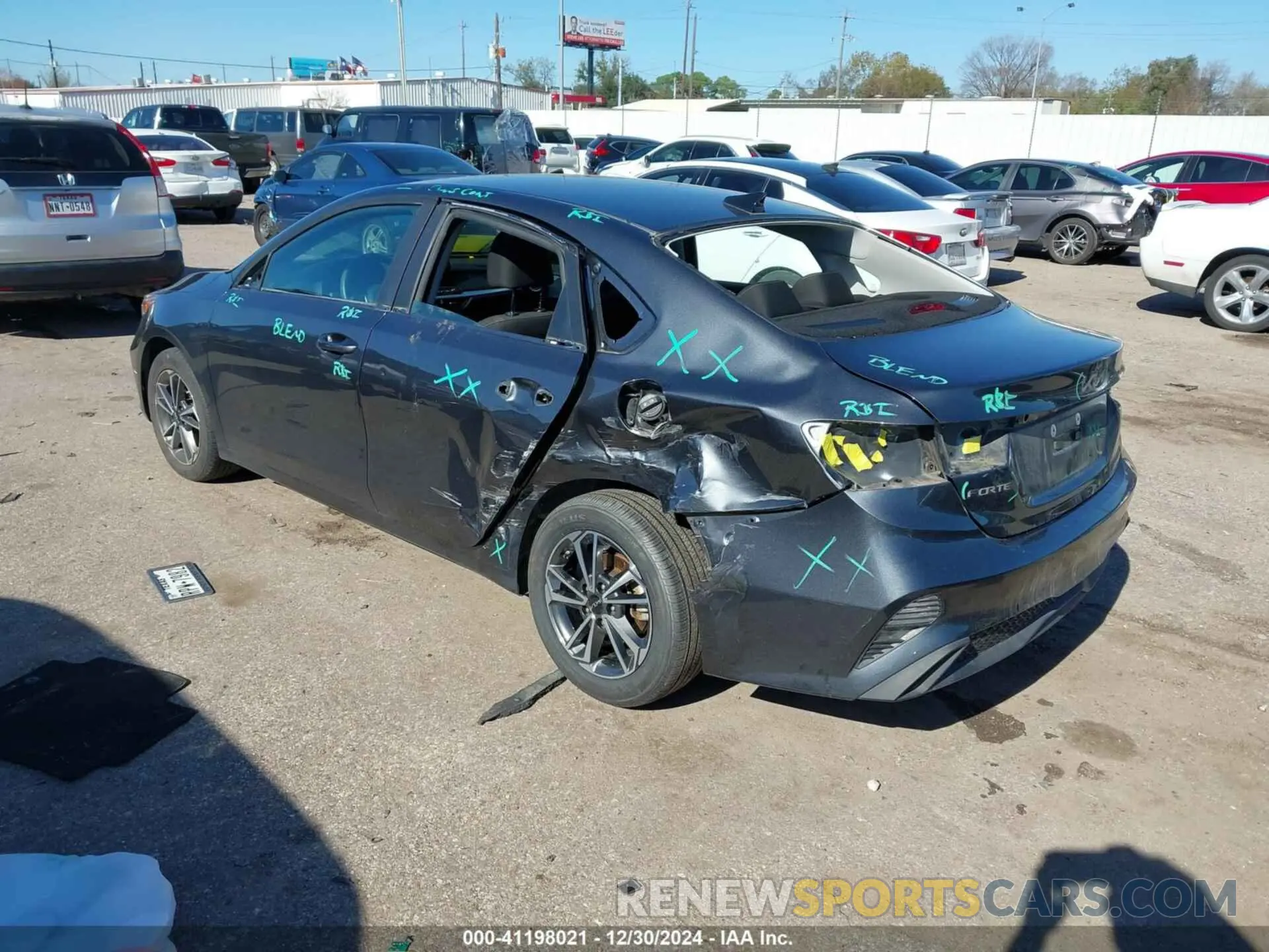 3 fotografías del automóvil dañado 3KPF24AD1NE445214 KIA FORTE 2022